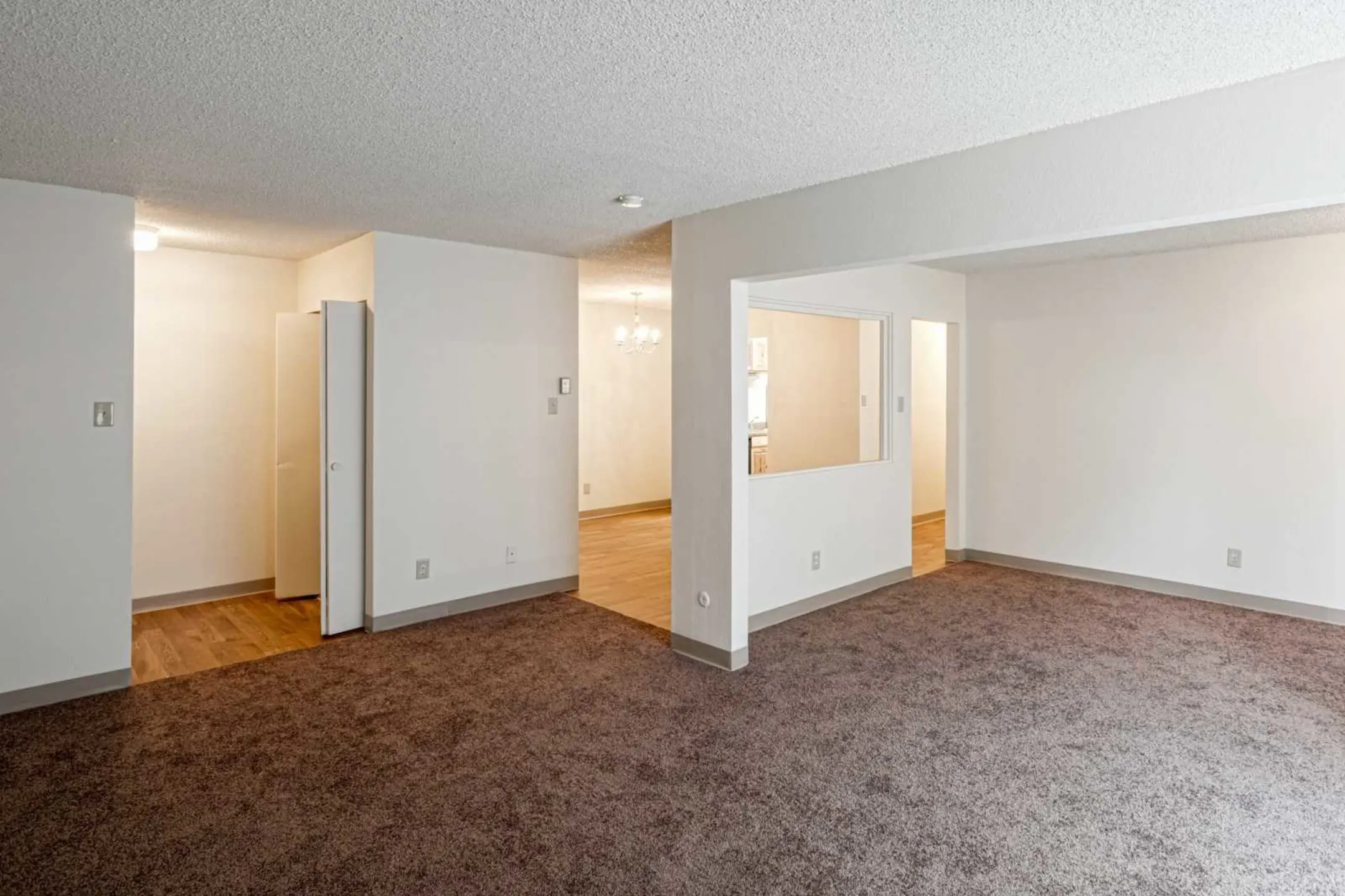 Pine Creek Apartments - Denver, CO 80247