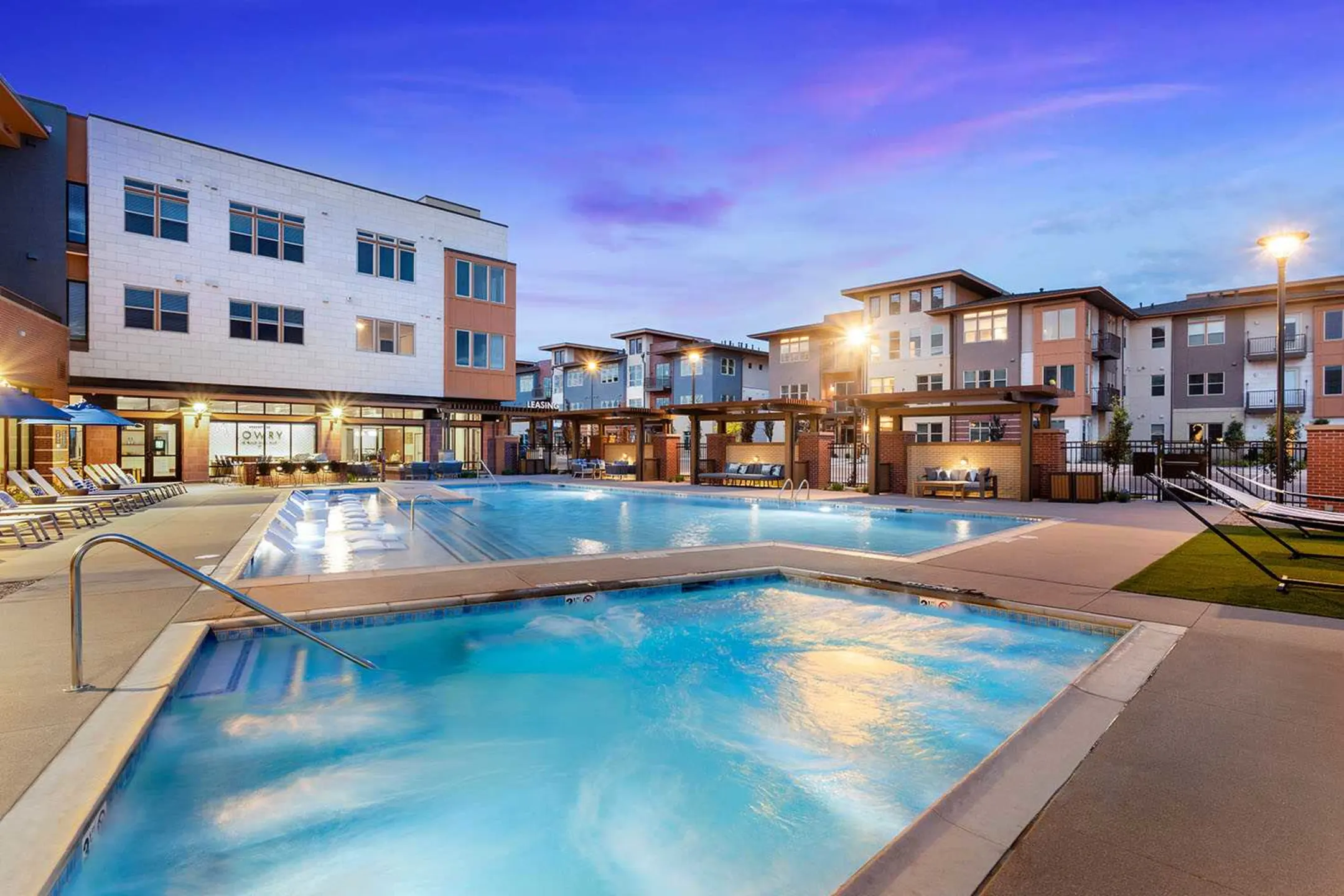 Pool - Alas Over Lowry - Denver, CO