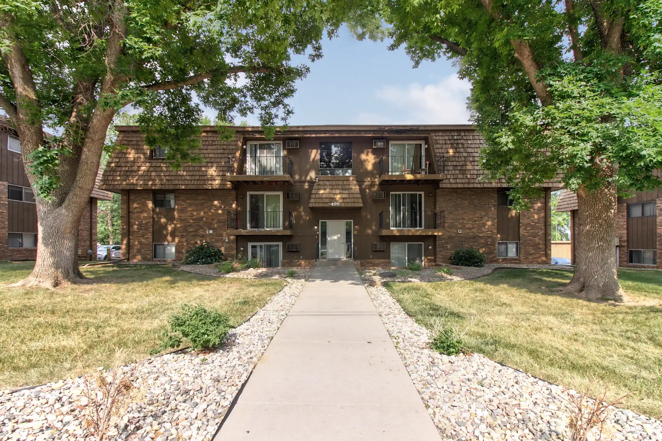 Building - Legacy Village - Sioux Falls, SD