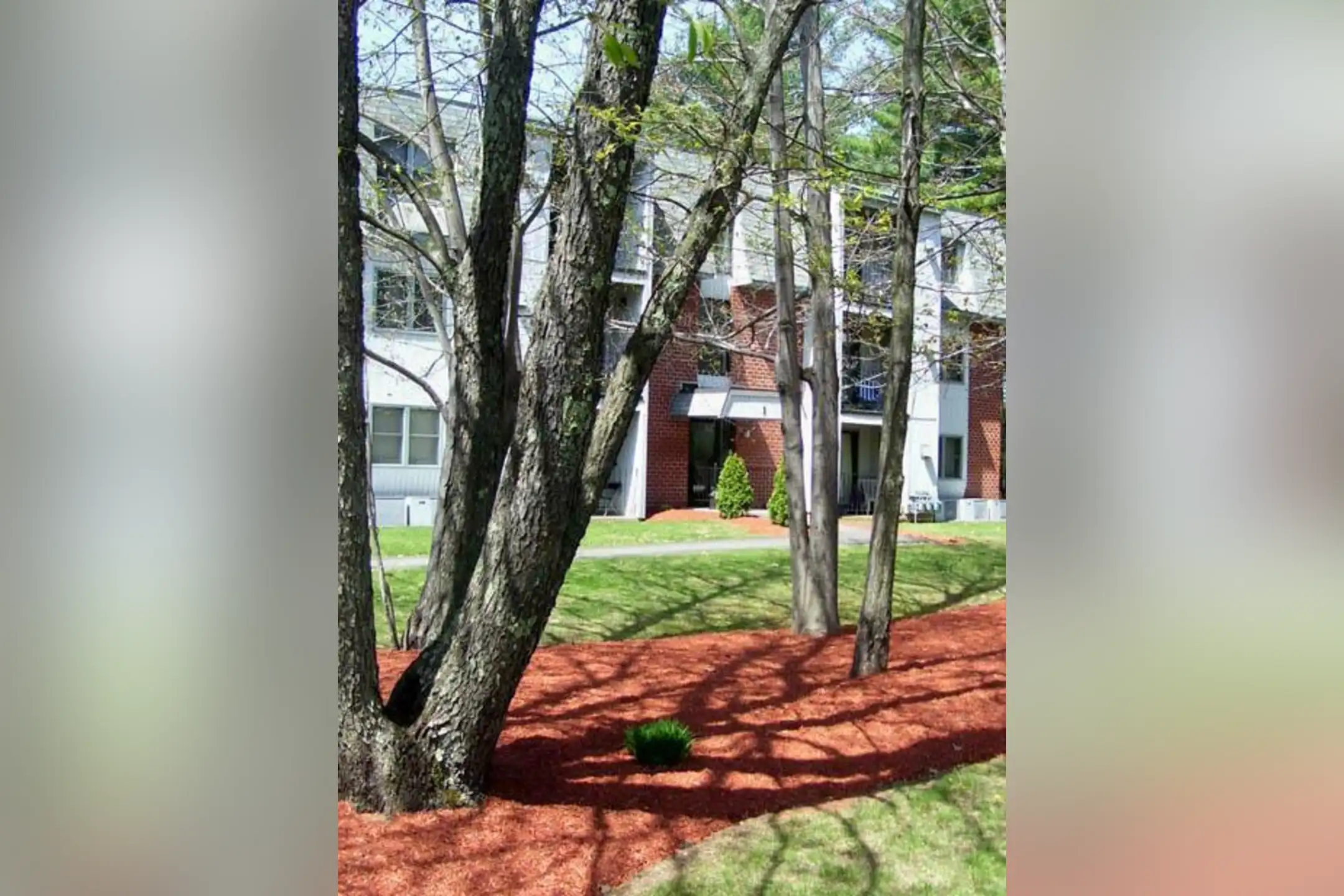 Building - Partridge Green Apartments - Rochester, NH