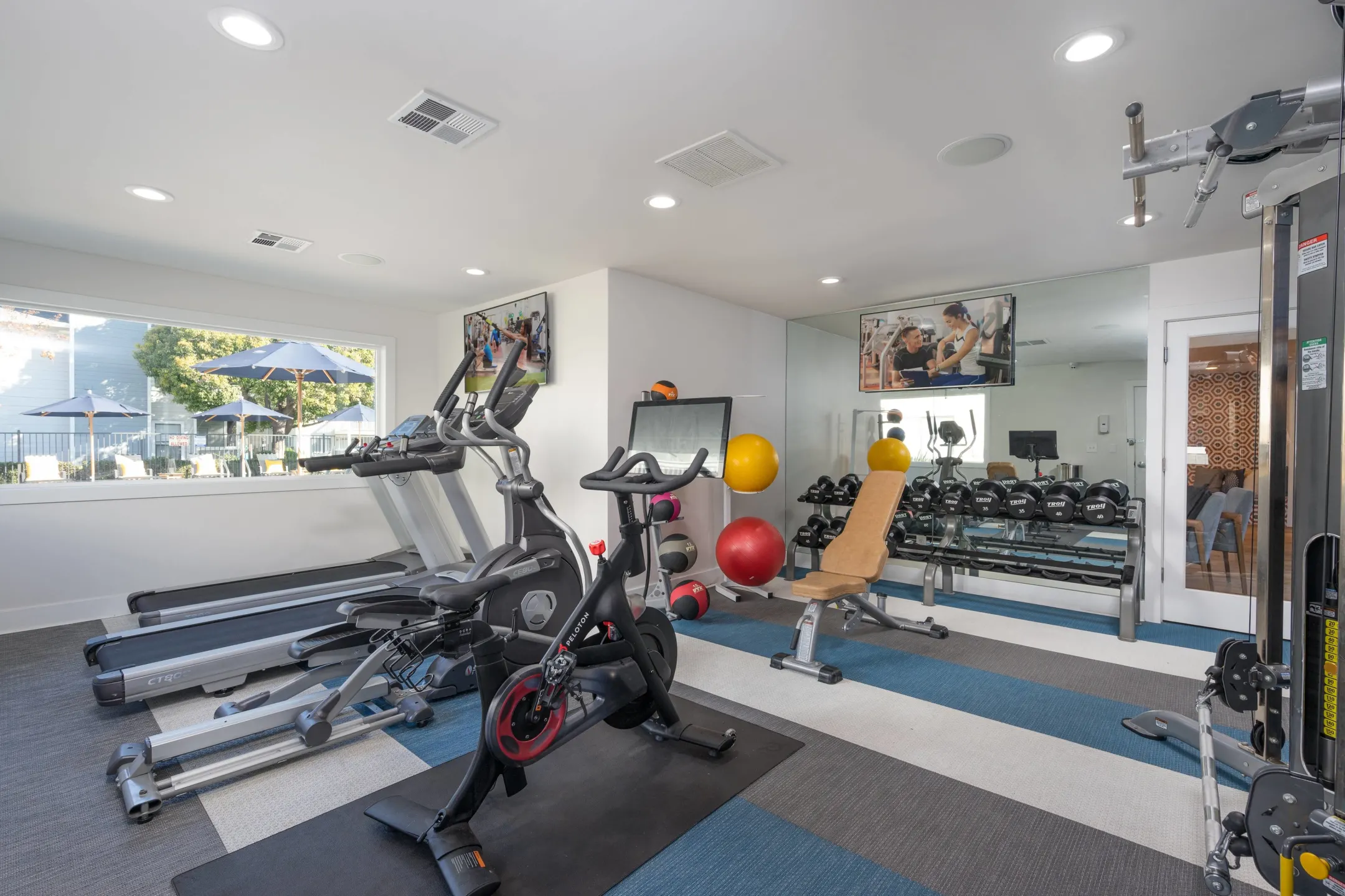 Fitness Weight Room - Diamond Hillside Apartments - Pittsburg, CA