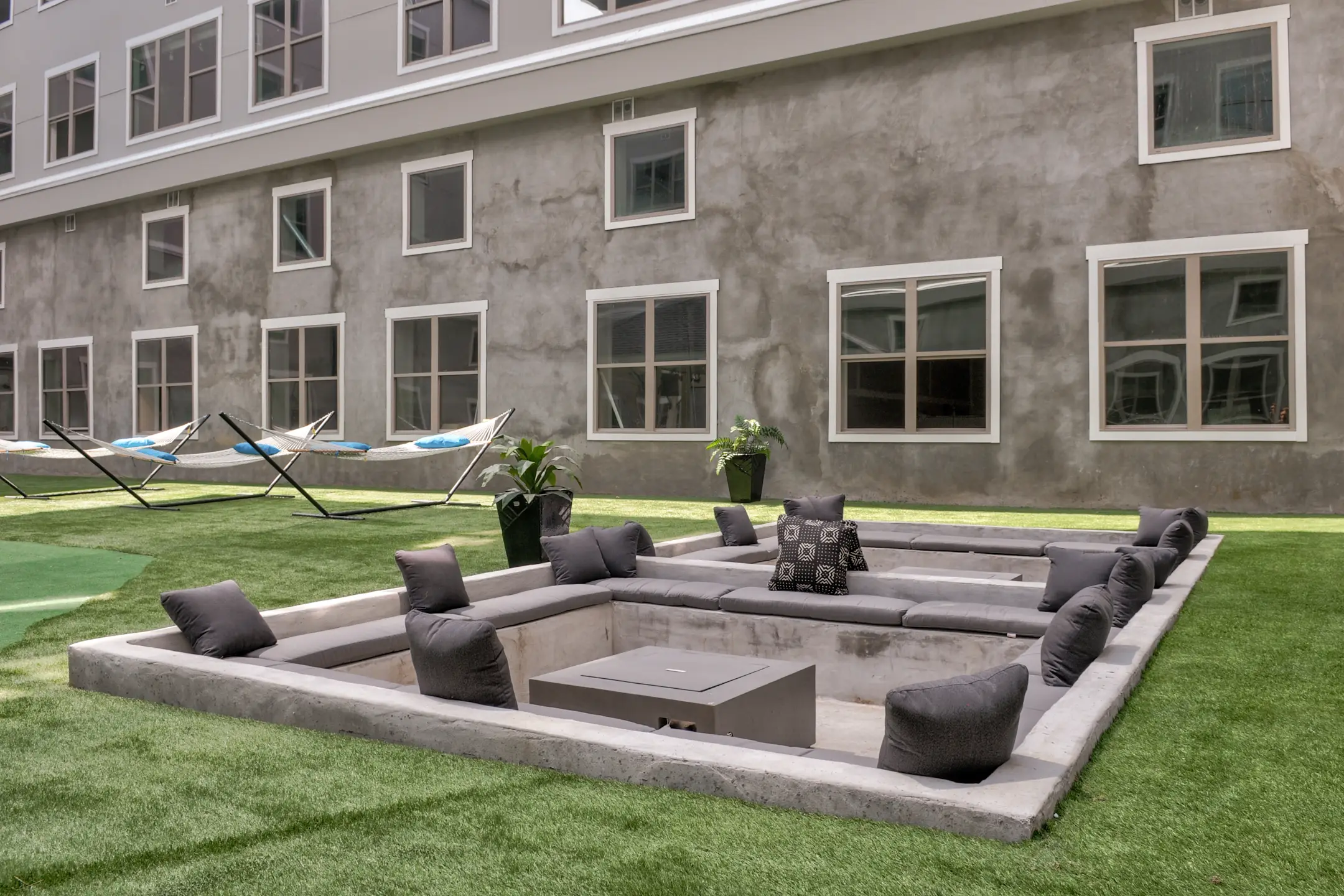 The Henry Lofts 1920 Chestnut St Chattanooga, TN Apartments for Rent Rent.