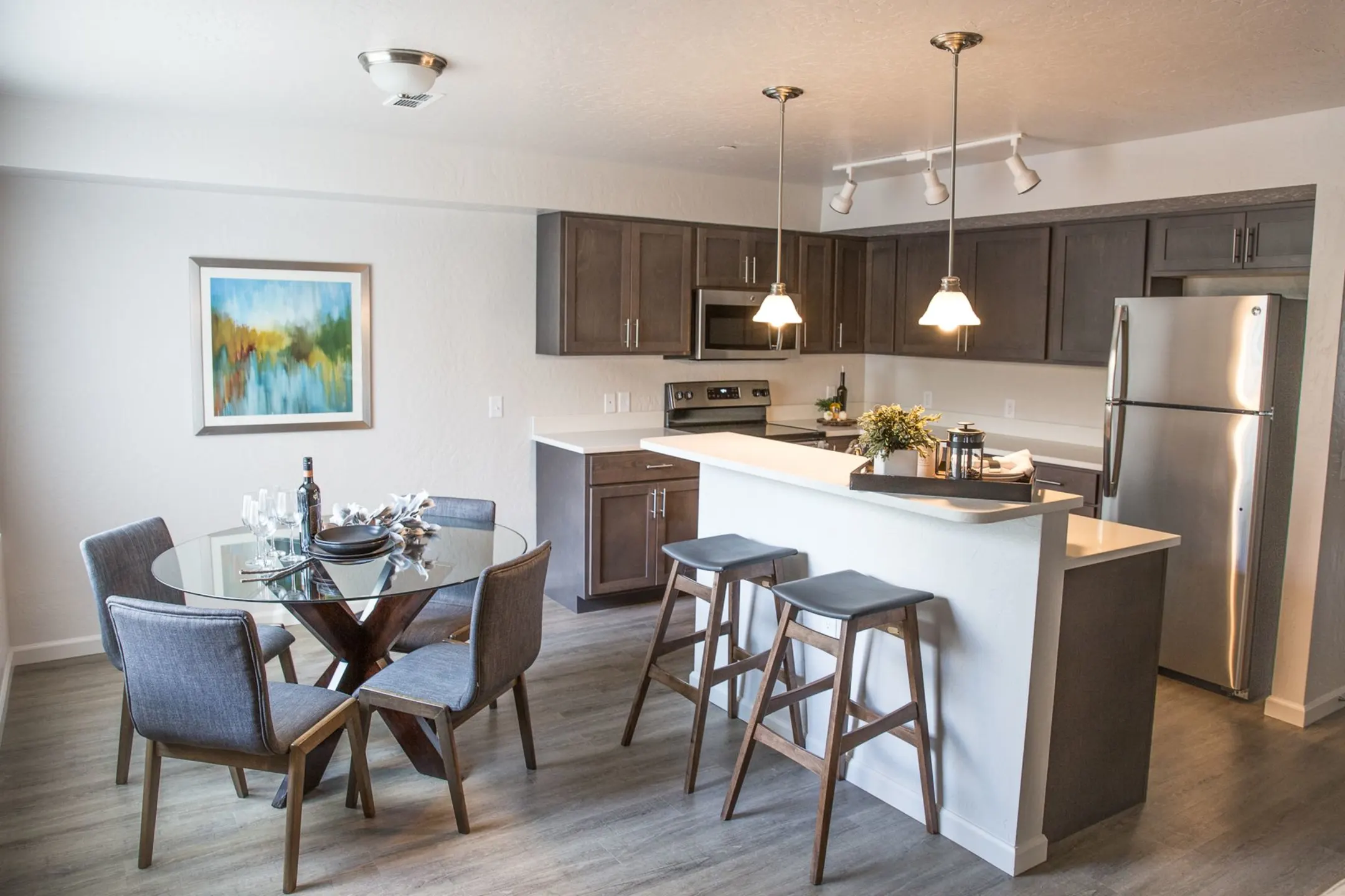 Kitchen - Riverview Loft Apartments - Spokane, WA