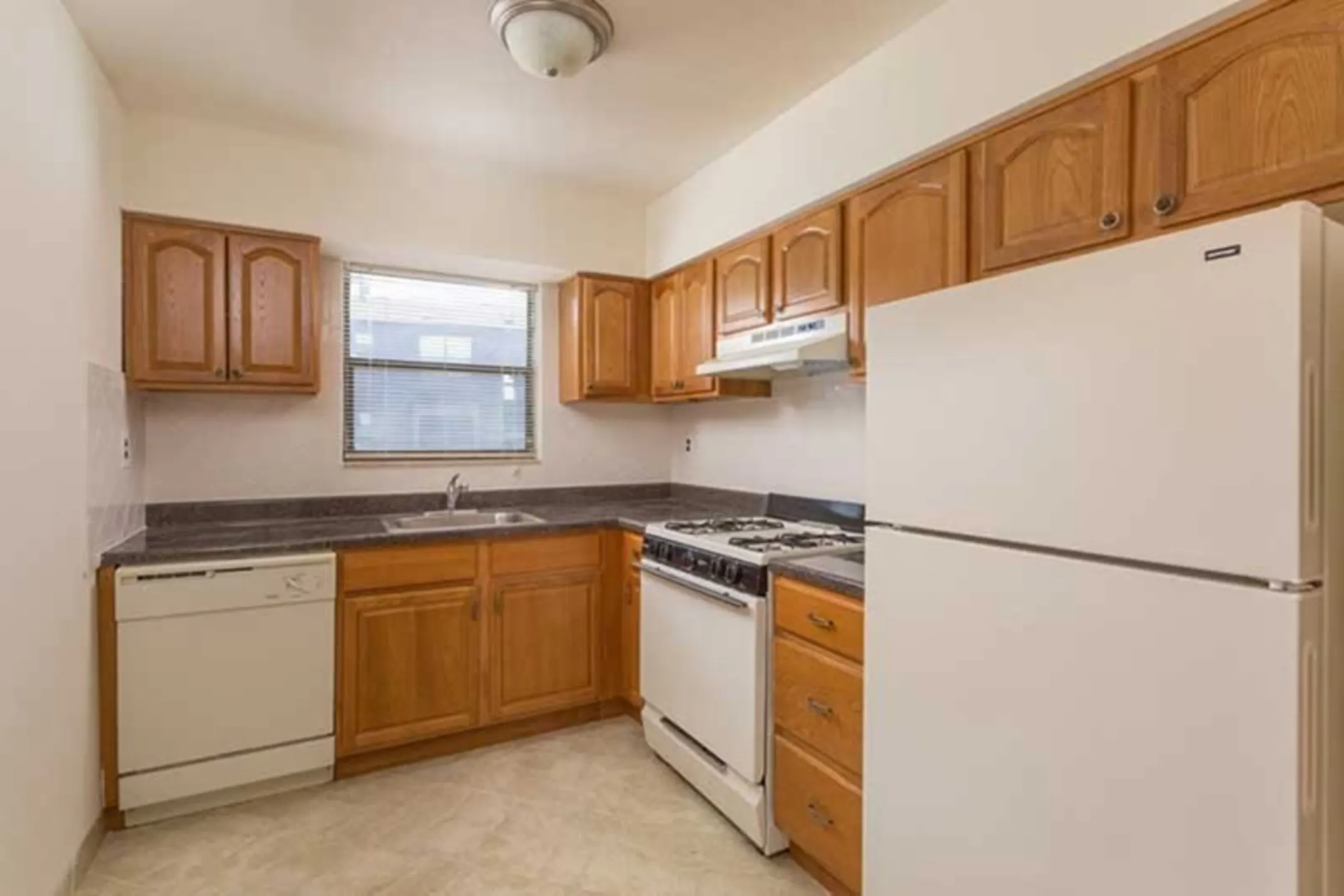 Waterside Village Apartments Little Ferry, NJ 07643