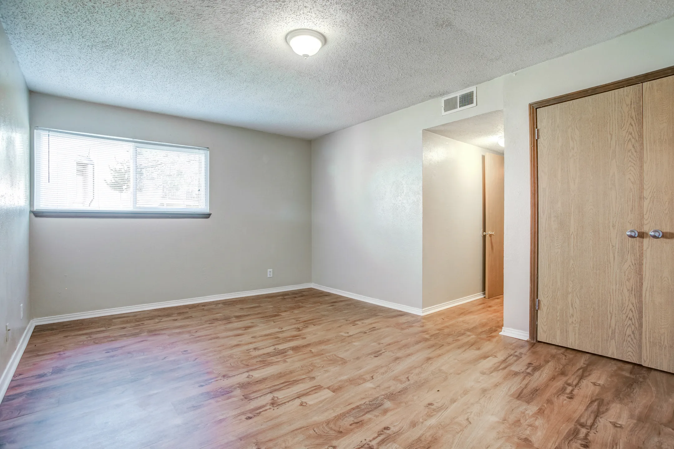 Turnberry Apartments 1911 Twisted Oak Dr Norman, OK Apartments for