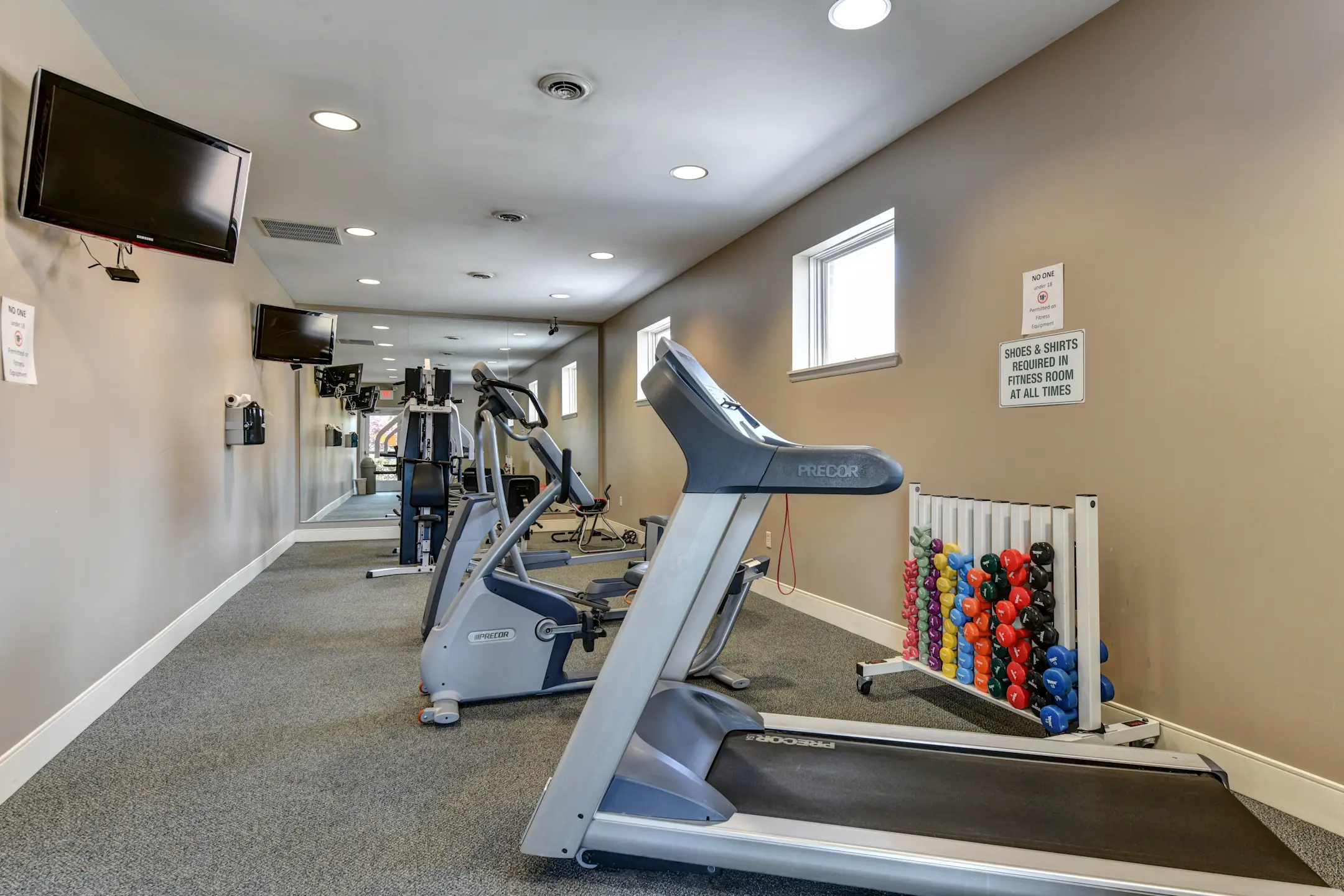 Highland Park Apartments 1149 Columbus Ave Lemoyne, PA Apartments