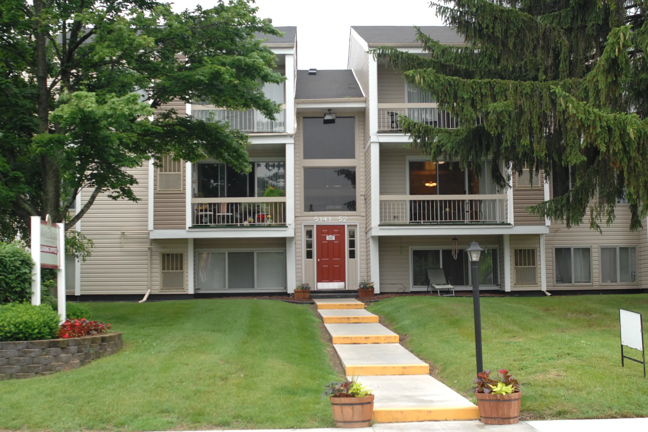 Maple Ridge Apartments Flint, MI 48507