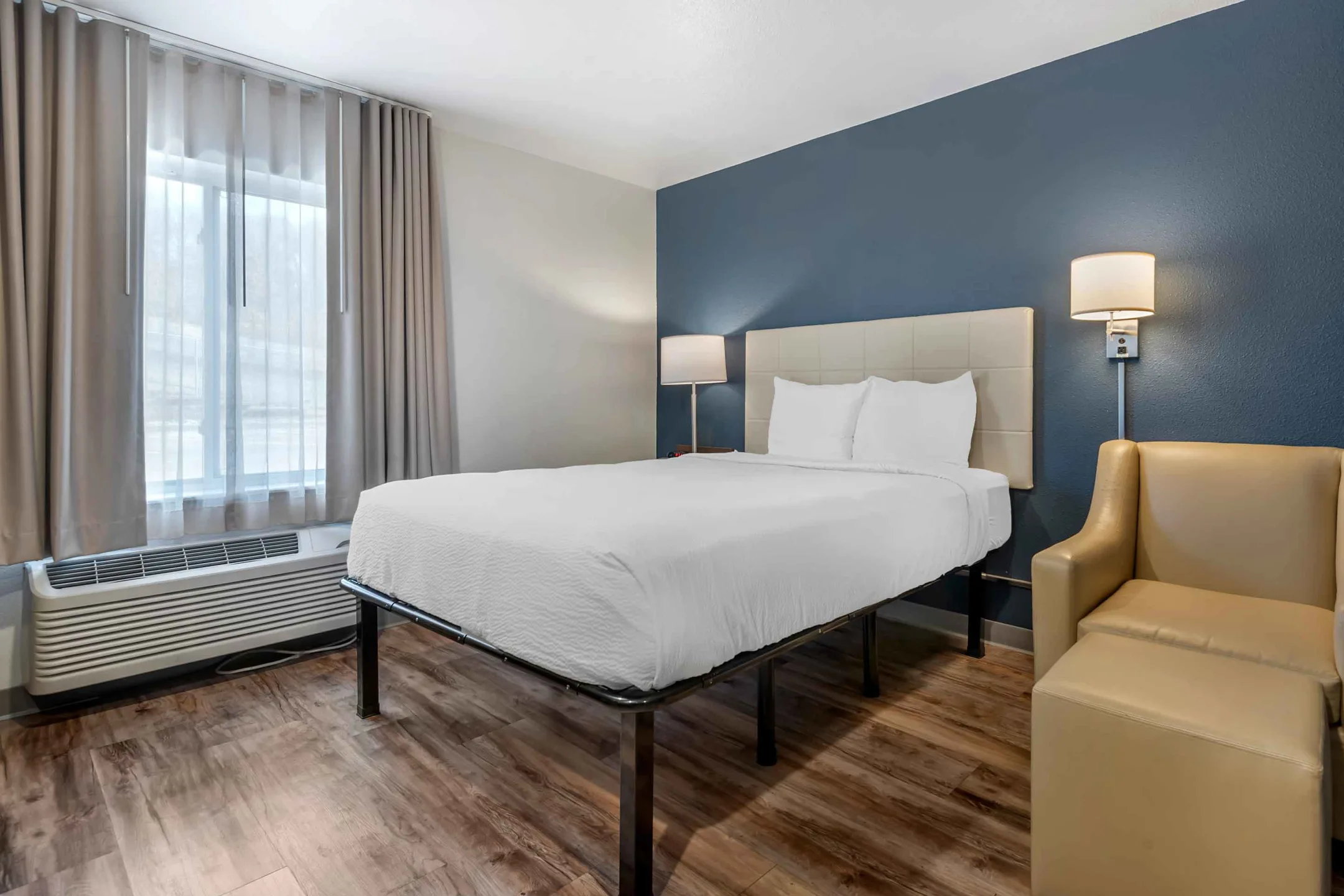 Furnished Studio Pittsburgh Cranberry 102 Wisconsin Avenue