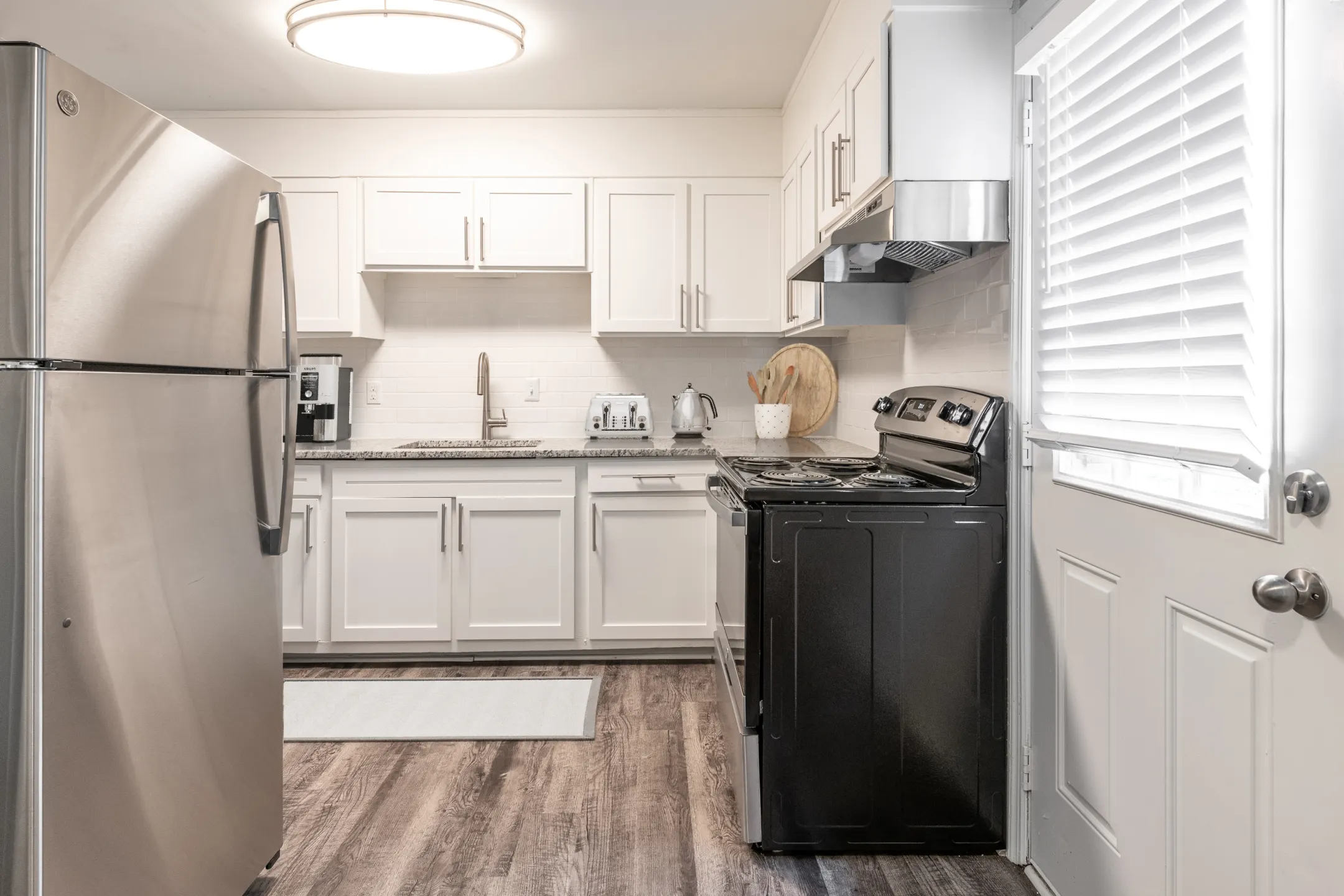 Kitchen - Sage Pointe Apartments & Townhomes - Charlotte, NC