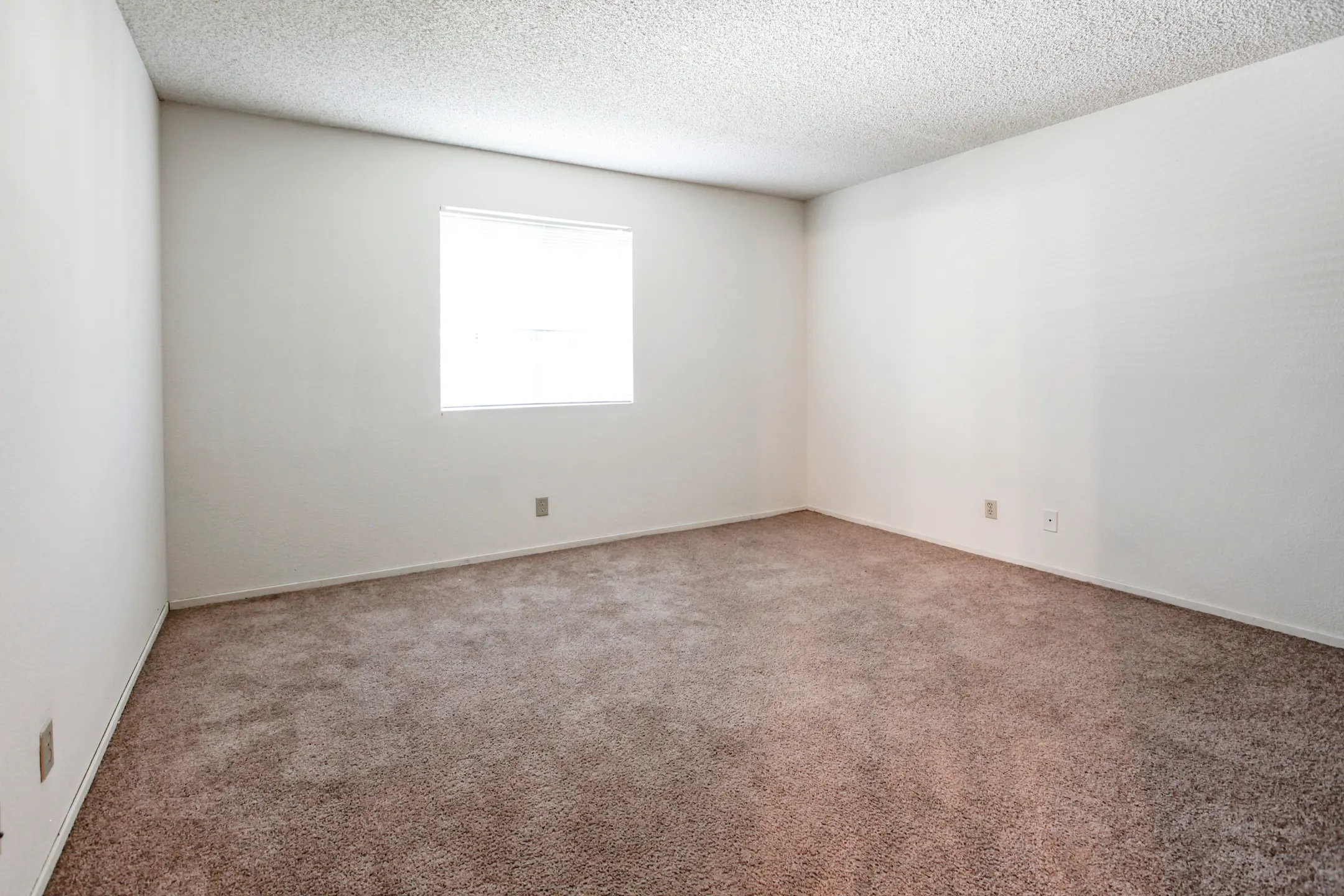 Creekside Apartments 4600 Mira Loma Dr Reno, NV Apartments for Rent