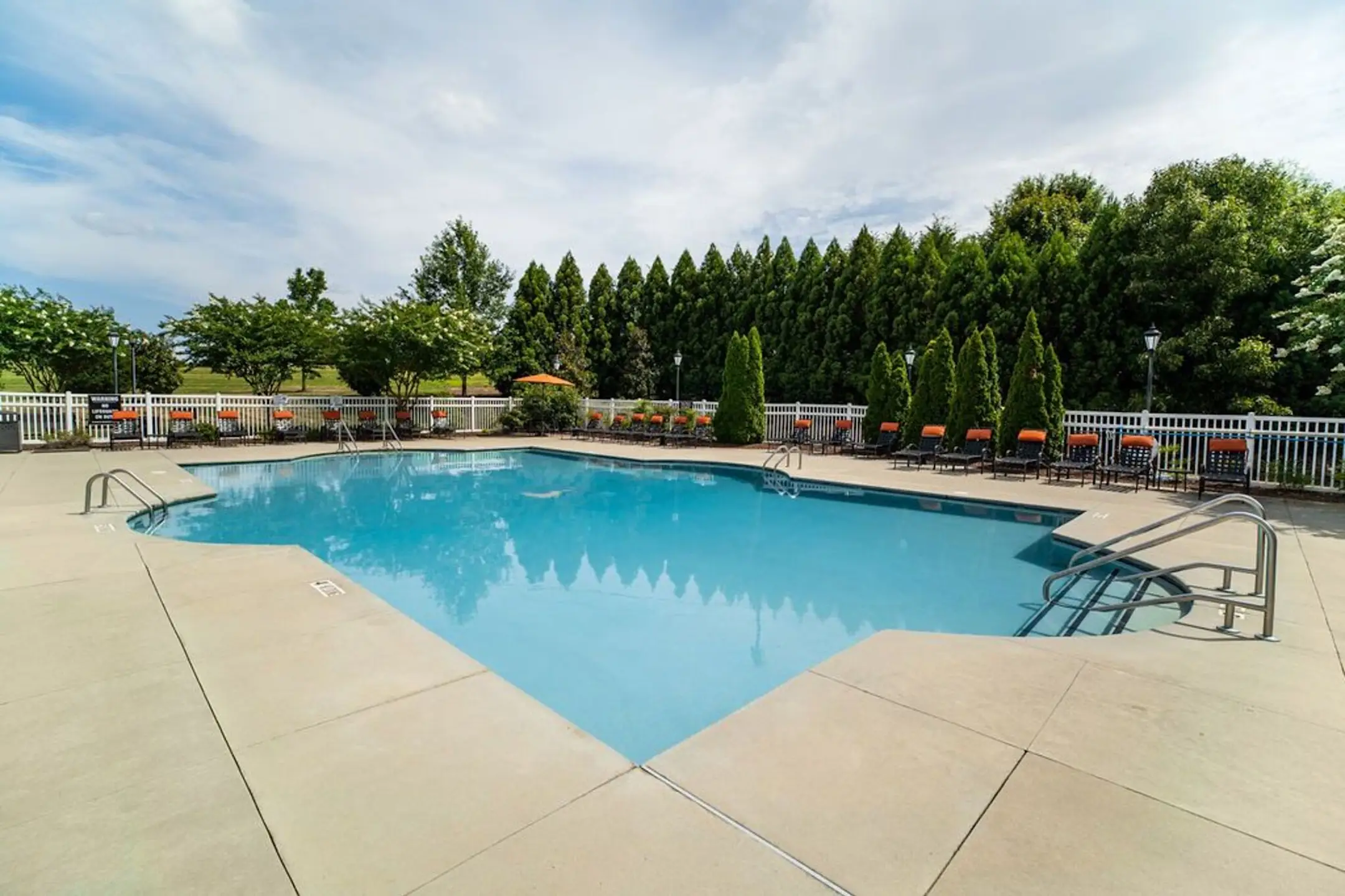 Halton Park Apartments Charlotte, NC 28262