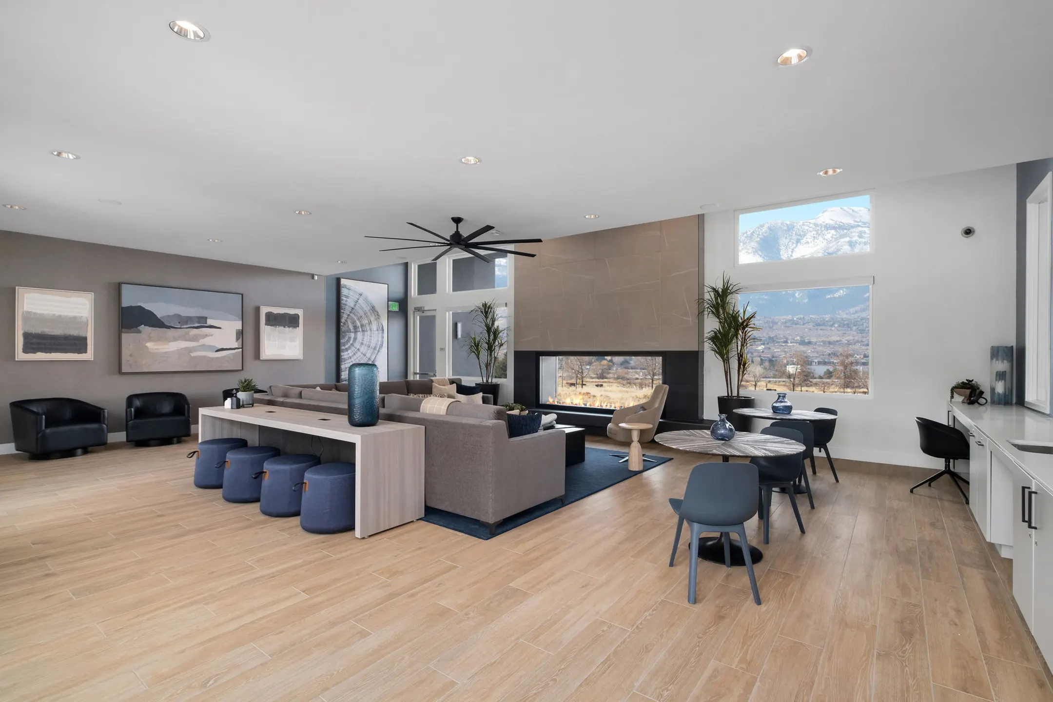 Living Room - Indigo Apartments - Reno, NV