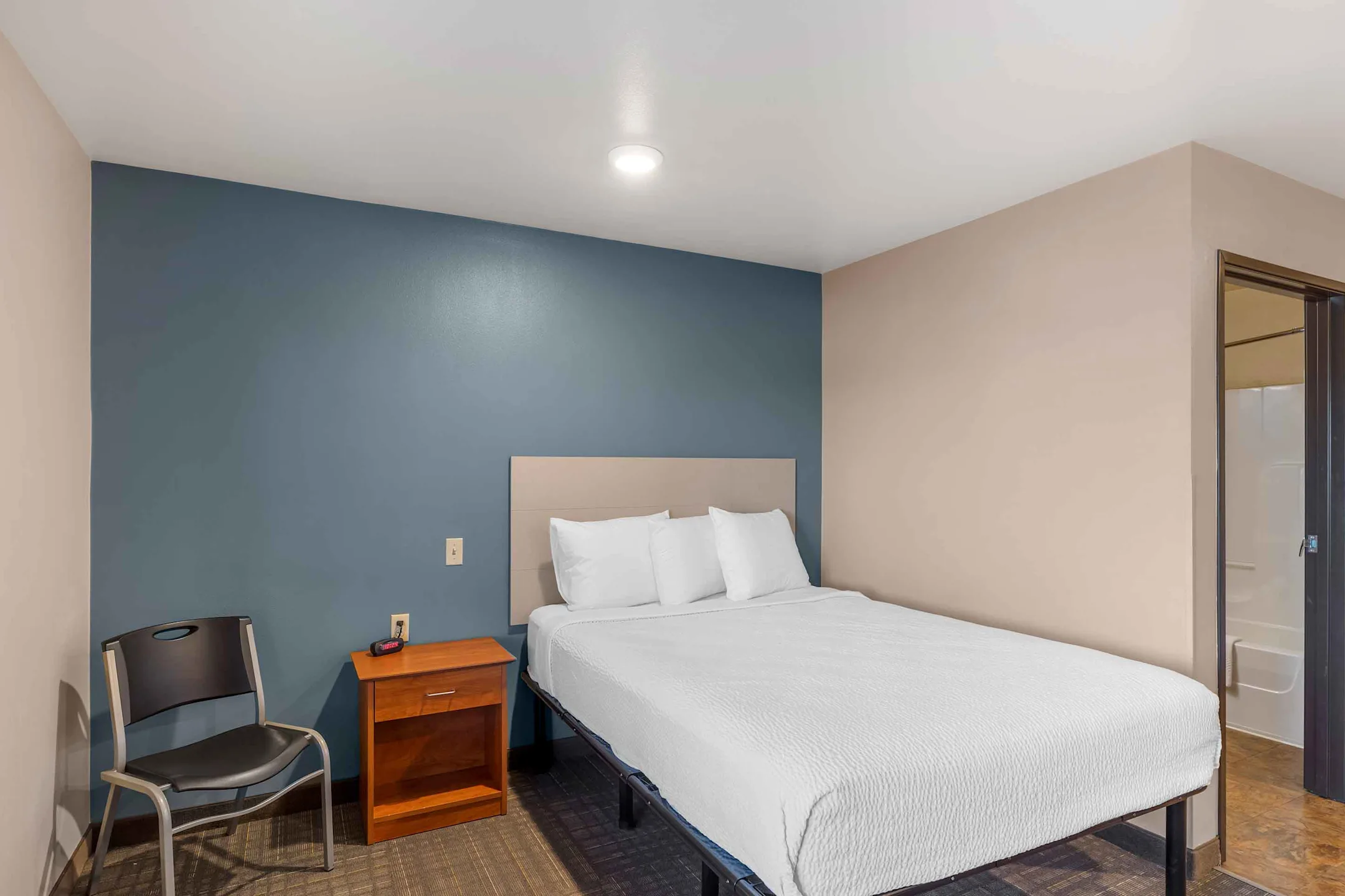 Furnished Studio Loveland Apartments Loveland, CO 80538