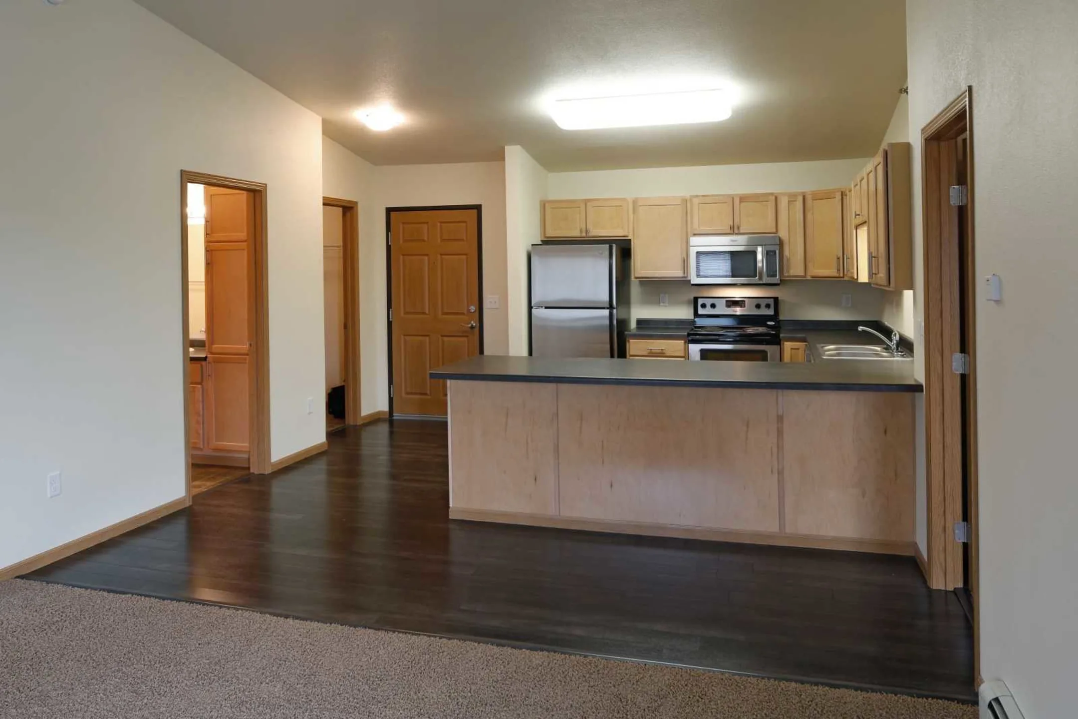 Kitchen - West Lake II Apartments - West Fargo, ND