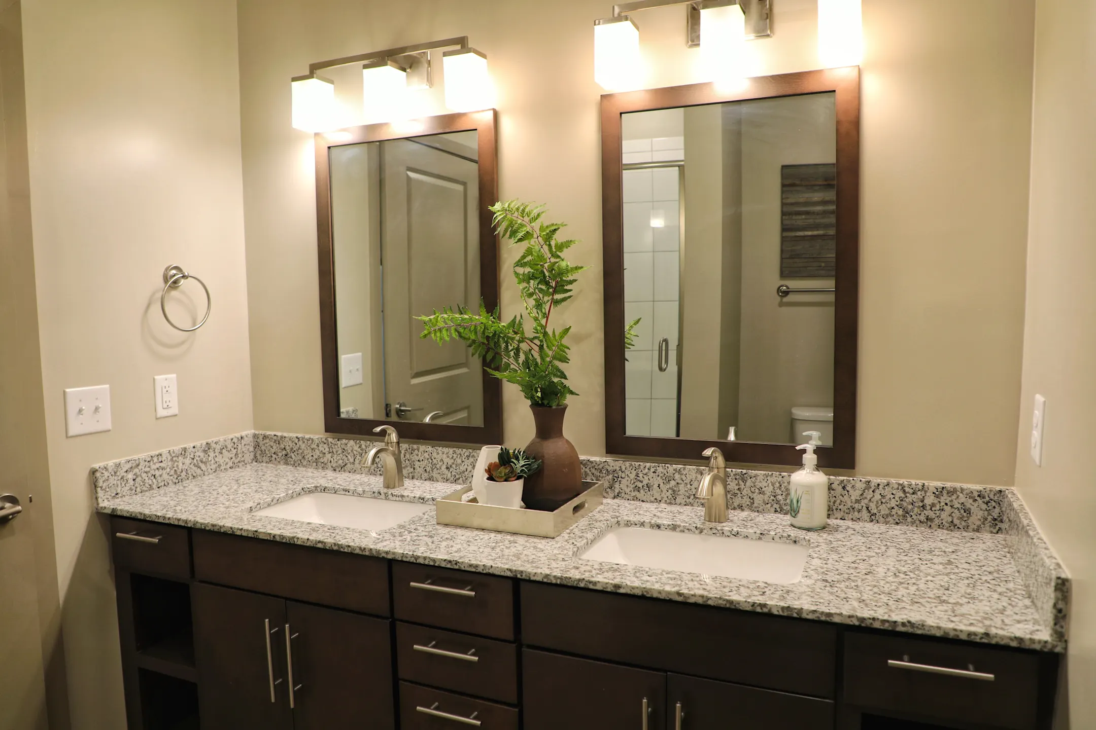 Bells Bluff 7600 Cabot Drive Nashville, TN Apartments for Rent Rent.