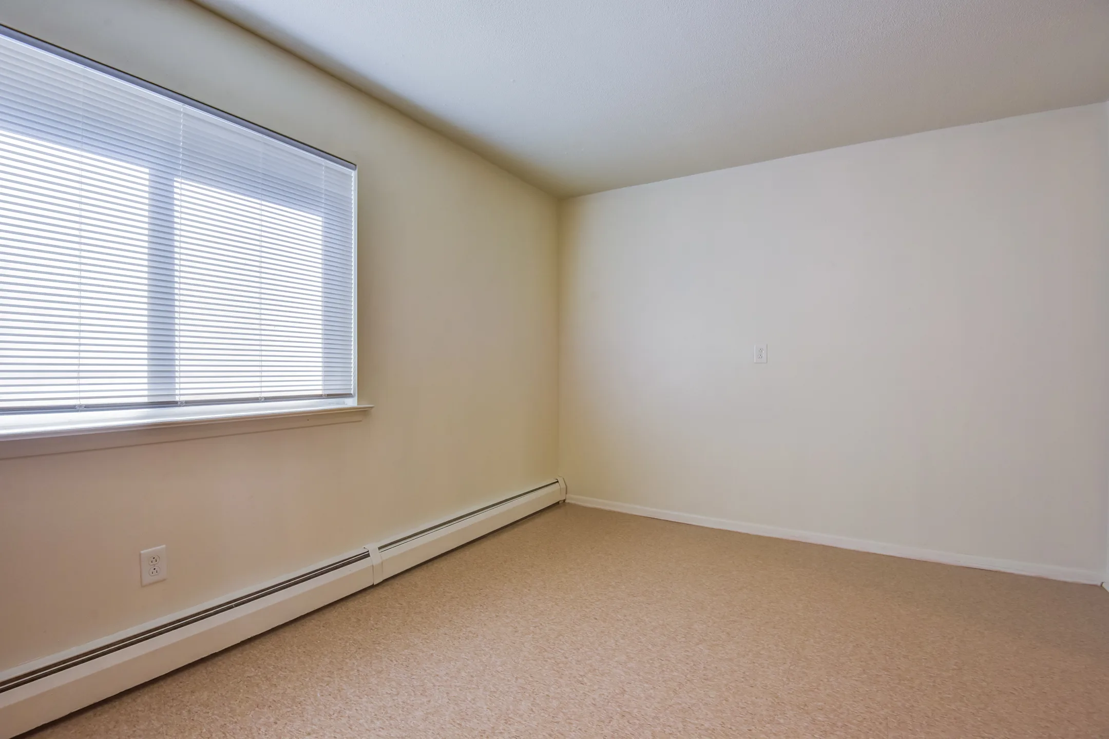 Kingswood 466 Ash St Willimantic, CT Apartments for Rent Rent.