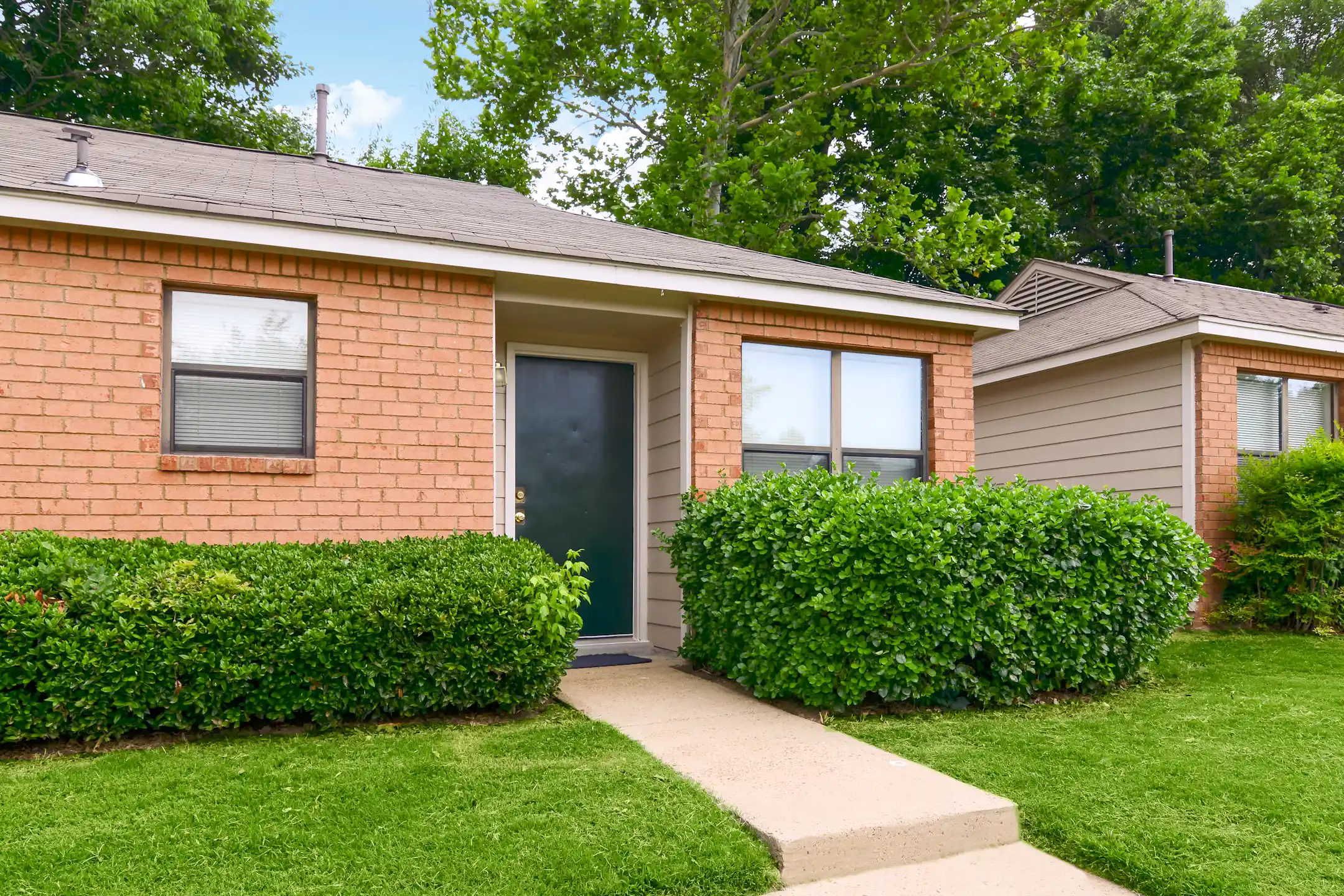 Woodchase Apartments Cordova, TN 38016