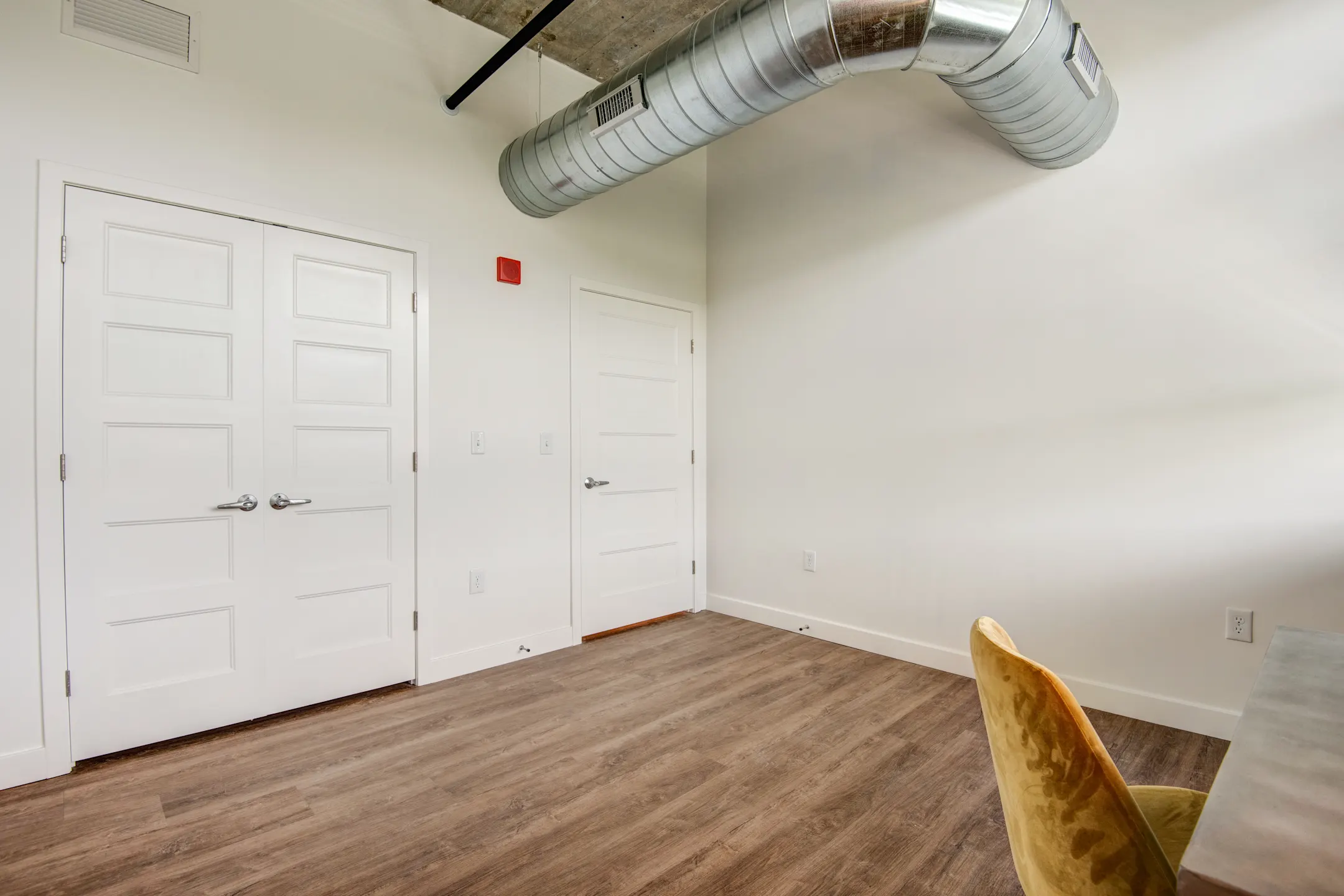 Montgomery Mill Apartments Windsor Locks, CT 06096