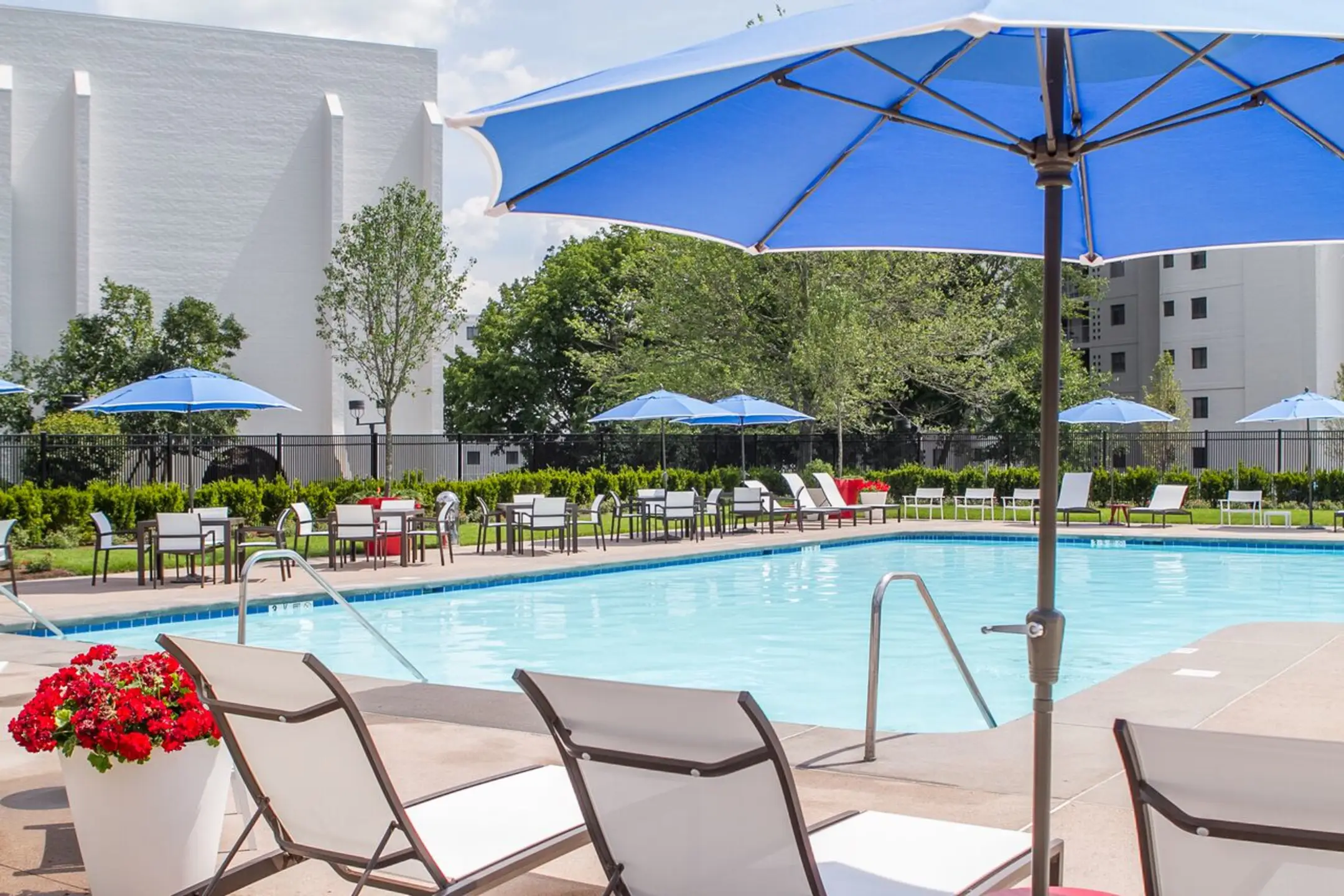 Concierge Apartments 98 Cold Spring Rd Rocky Hill, CT Apartments