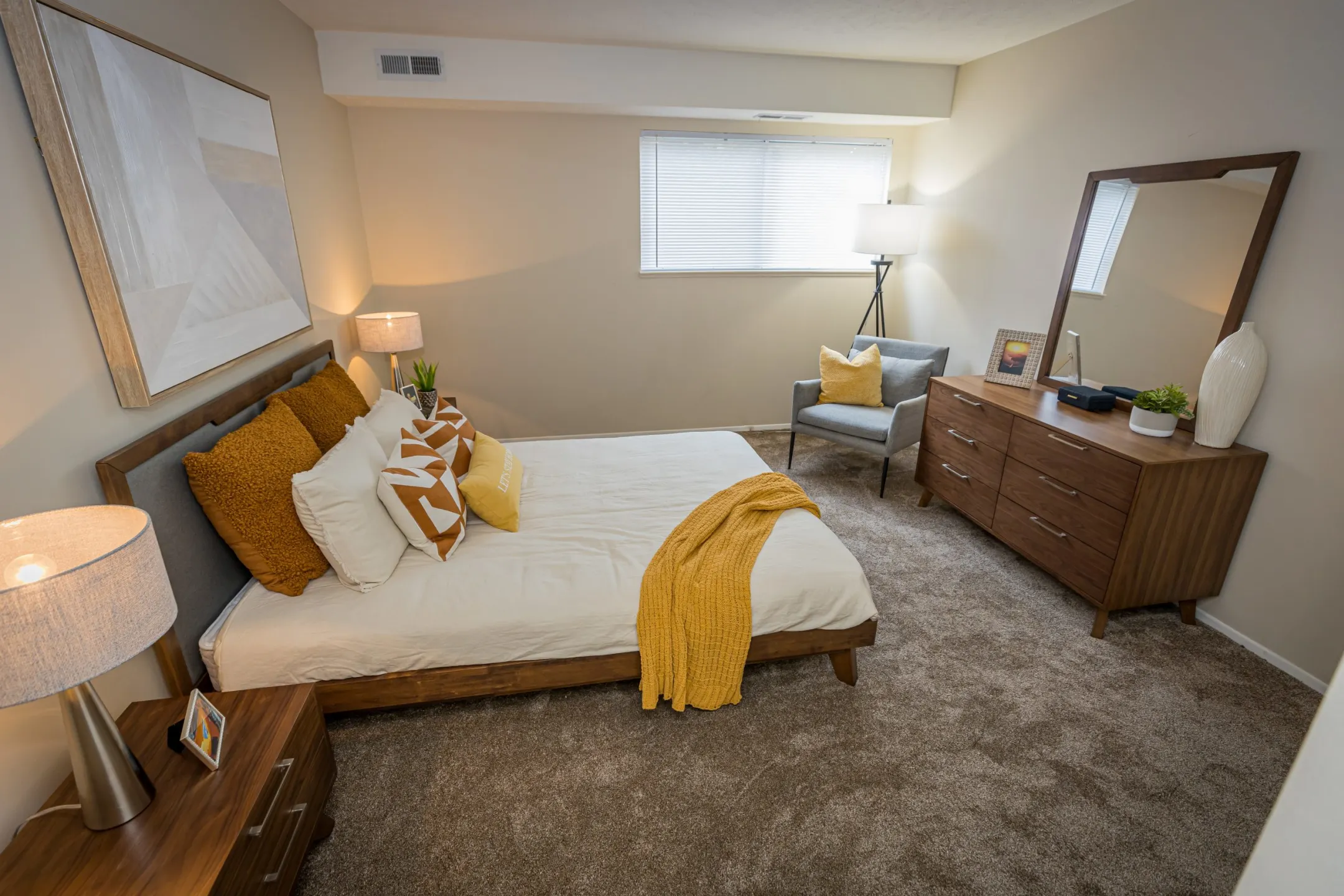 Tamarac Apartments 38360 Tamarac Blvd Willoughby, OH Apartments for