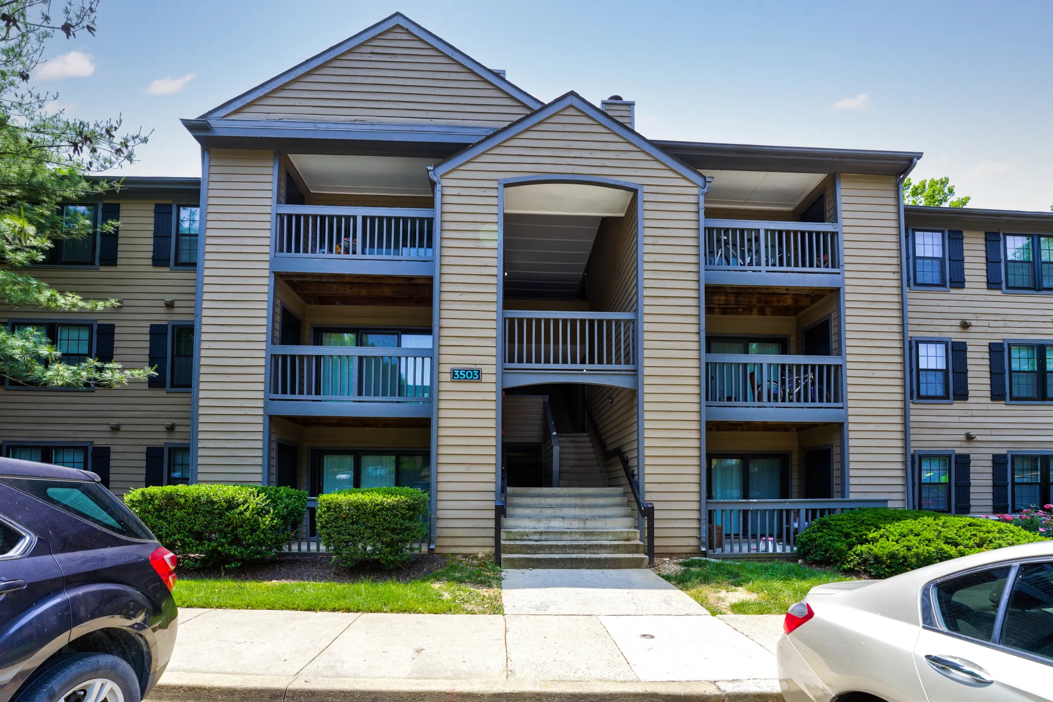 Valor Apartments - Silver Spring, MD 20904