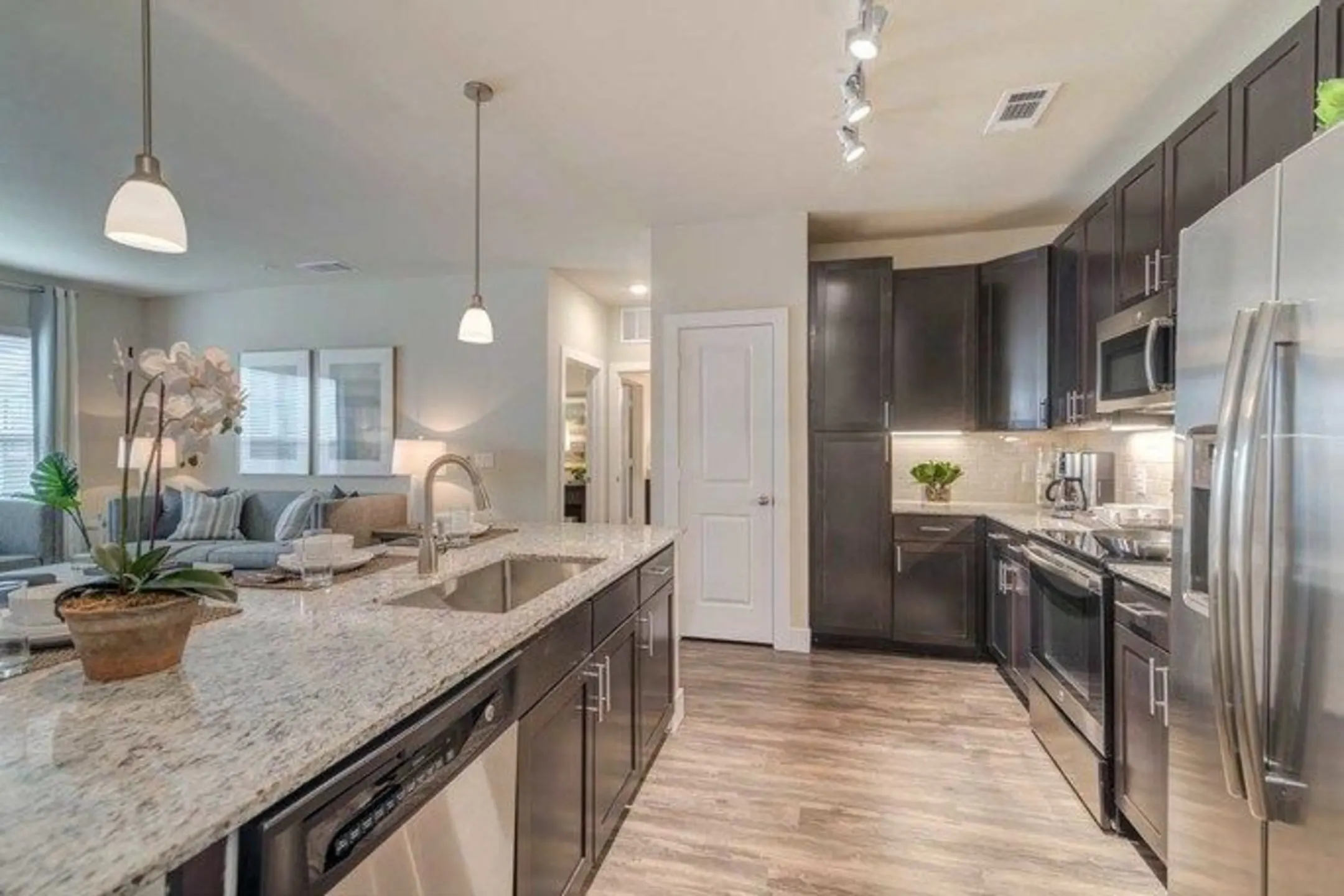 Southfork Lake Apartments 3333 Southfork Parkway Manvel, TX