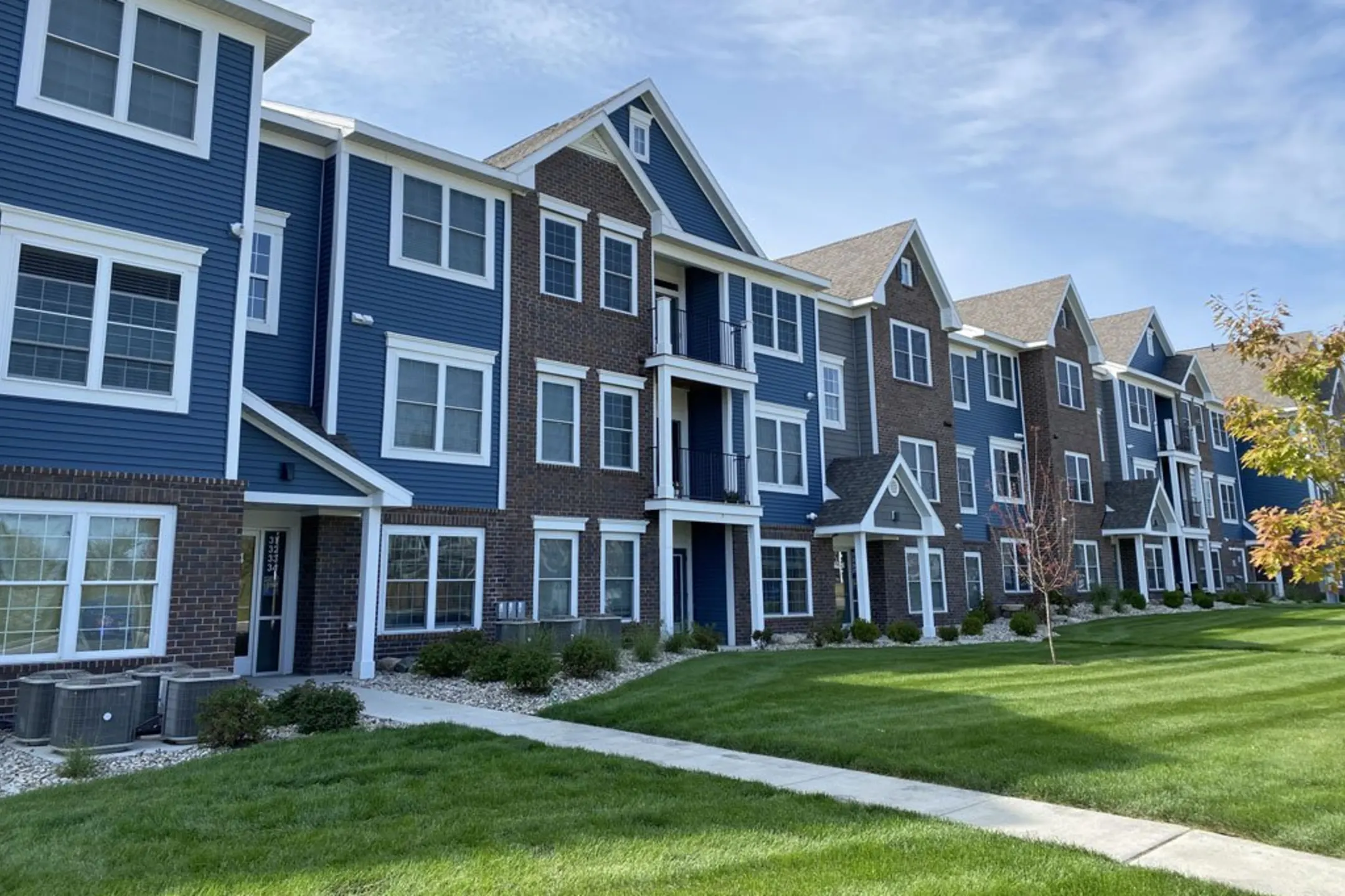 Meadowbrooke Apartment Homes Apartments - Grand Rapids, MI 49512