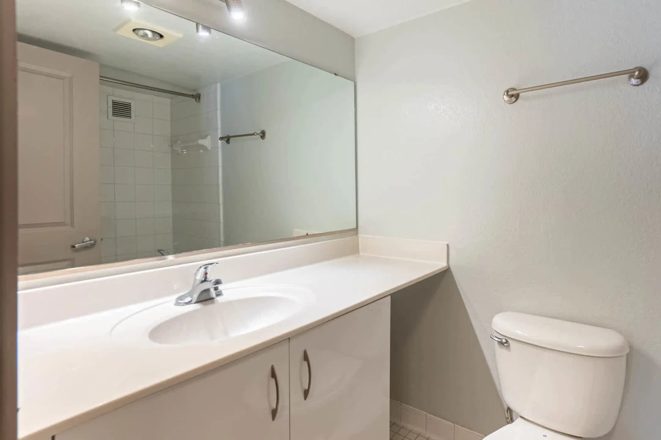 The Flats at Dupont Circle 2000 N St NW Washington, DC Apartments