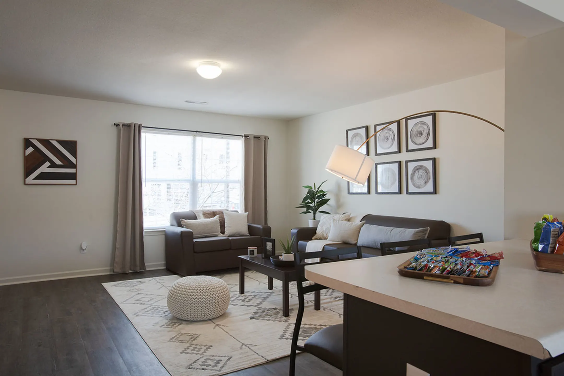 Canvas Townhomes Columbia Apartments Columbia, MO 65201