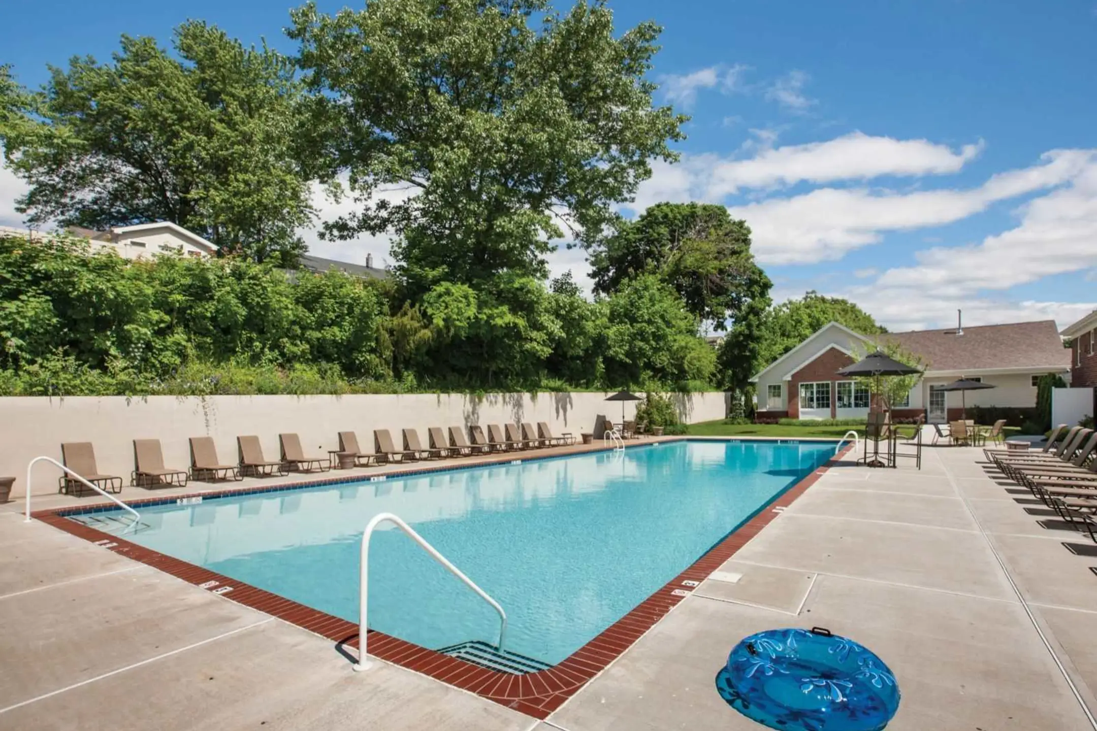 Pool - Wayne Village - Wayne, NJ