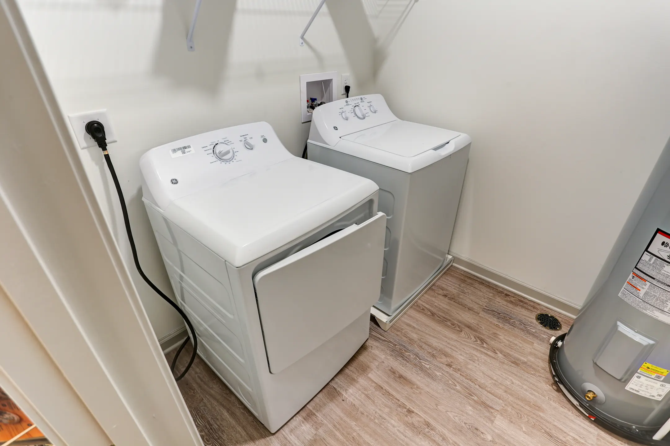 Winding Creek Apartments & Townhomes Apartments ster, NY 14580