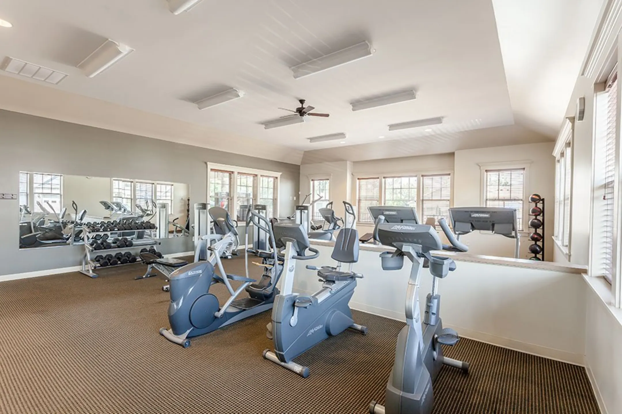 Fitness Weight Room - Saratoga Crossing - Farmington, NY