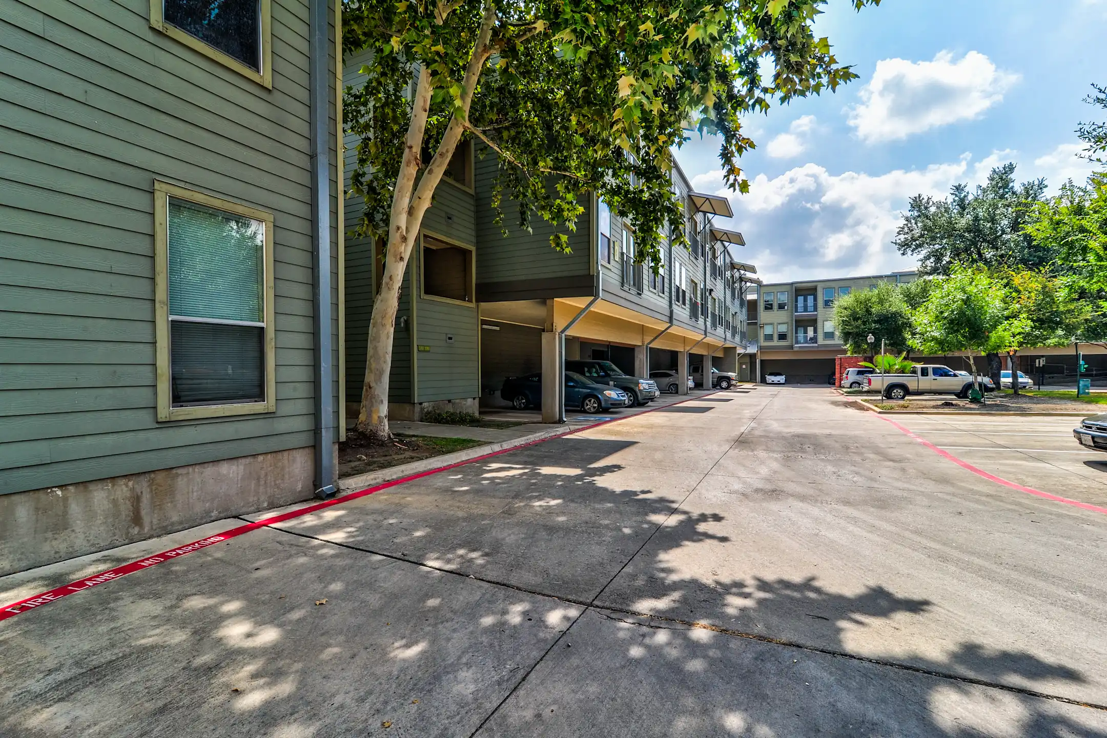 Refugio Place Apartment Homes 300 Labor St San Antonio, TX