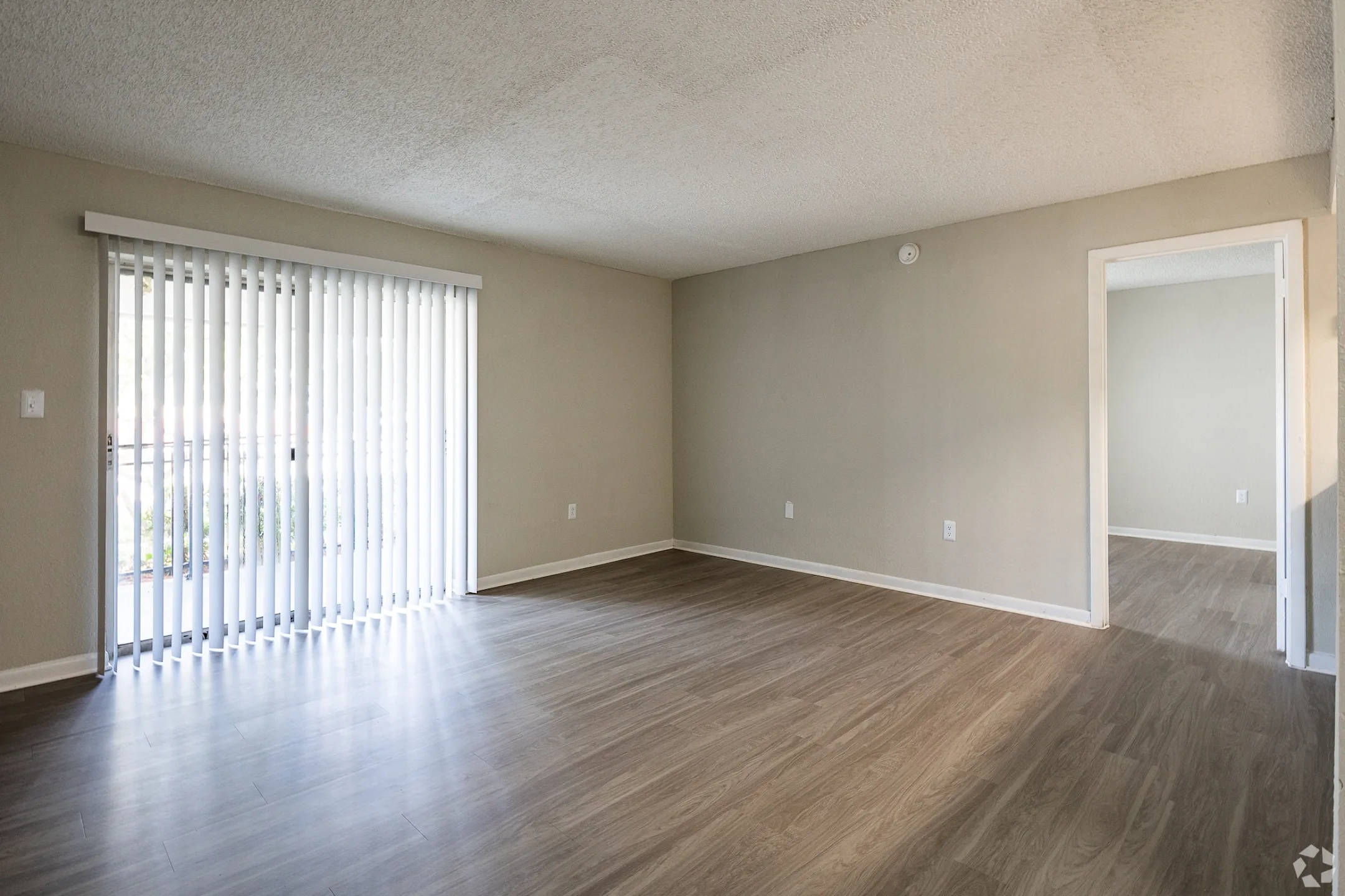 Hanley Place Apartments Tampa, FL 33634