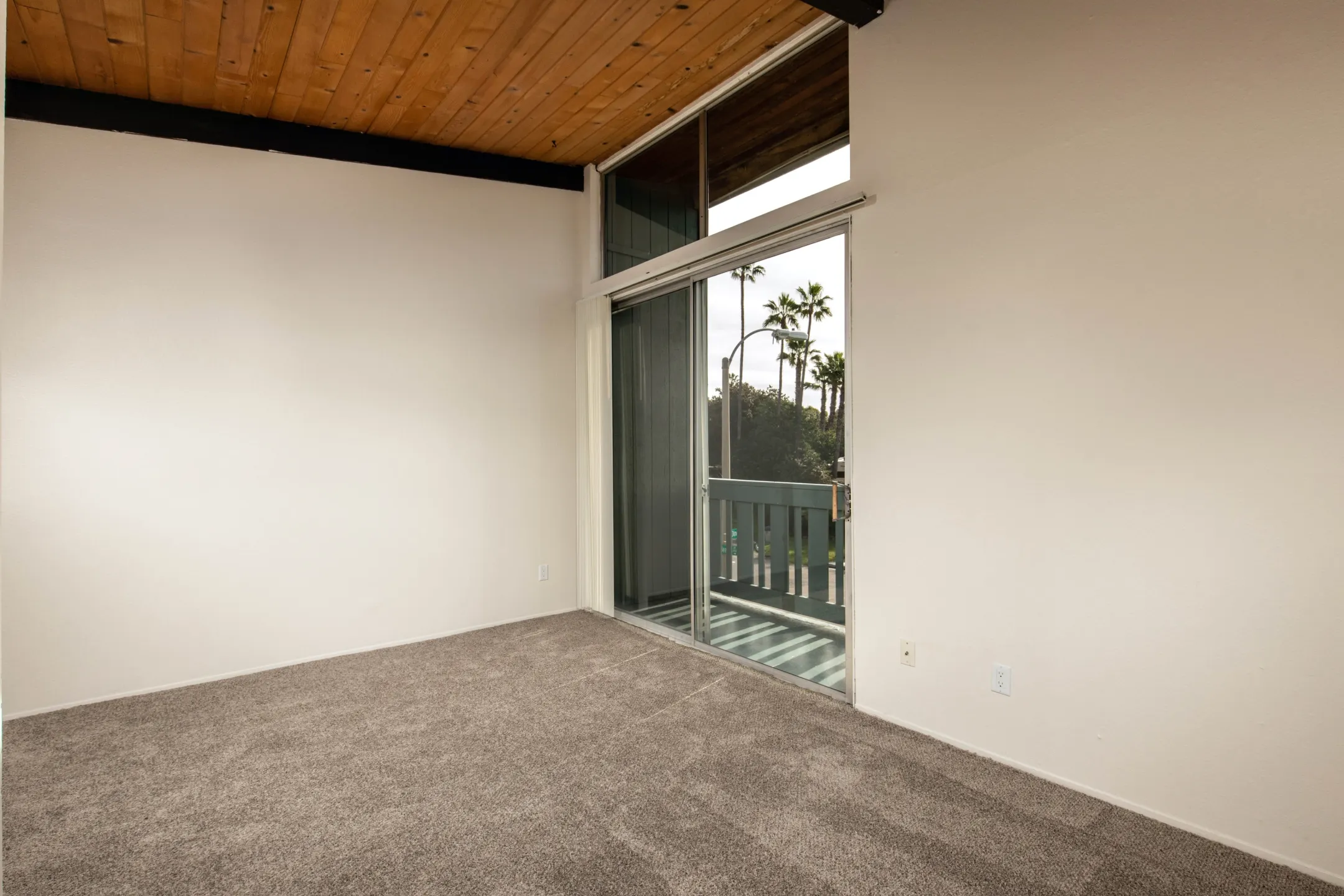 Patio / Deck - Cedar Shores Apartments - San Diego, CA
