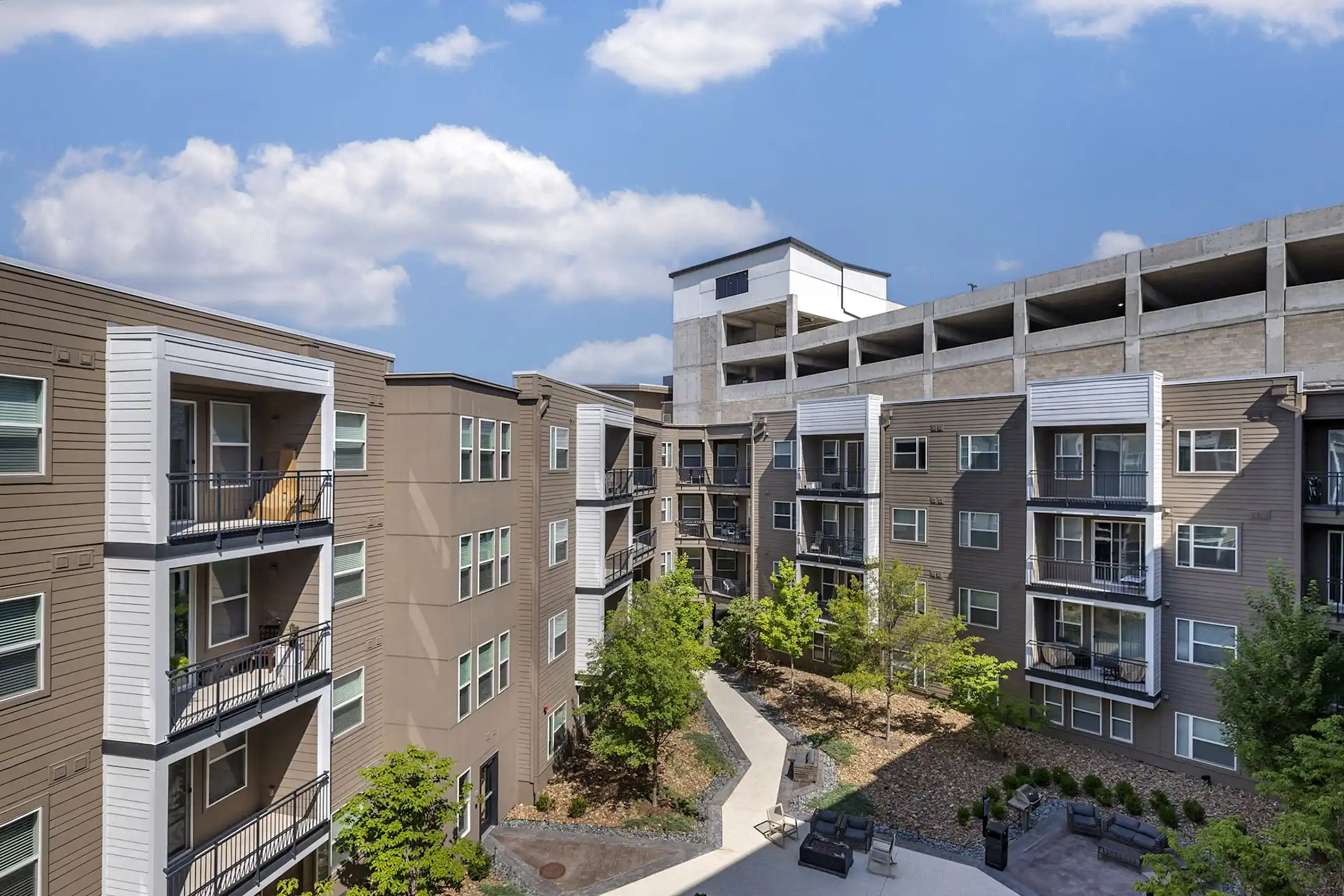 The Cosmopolitan Apartments Tulsa, OK 74119