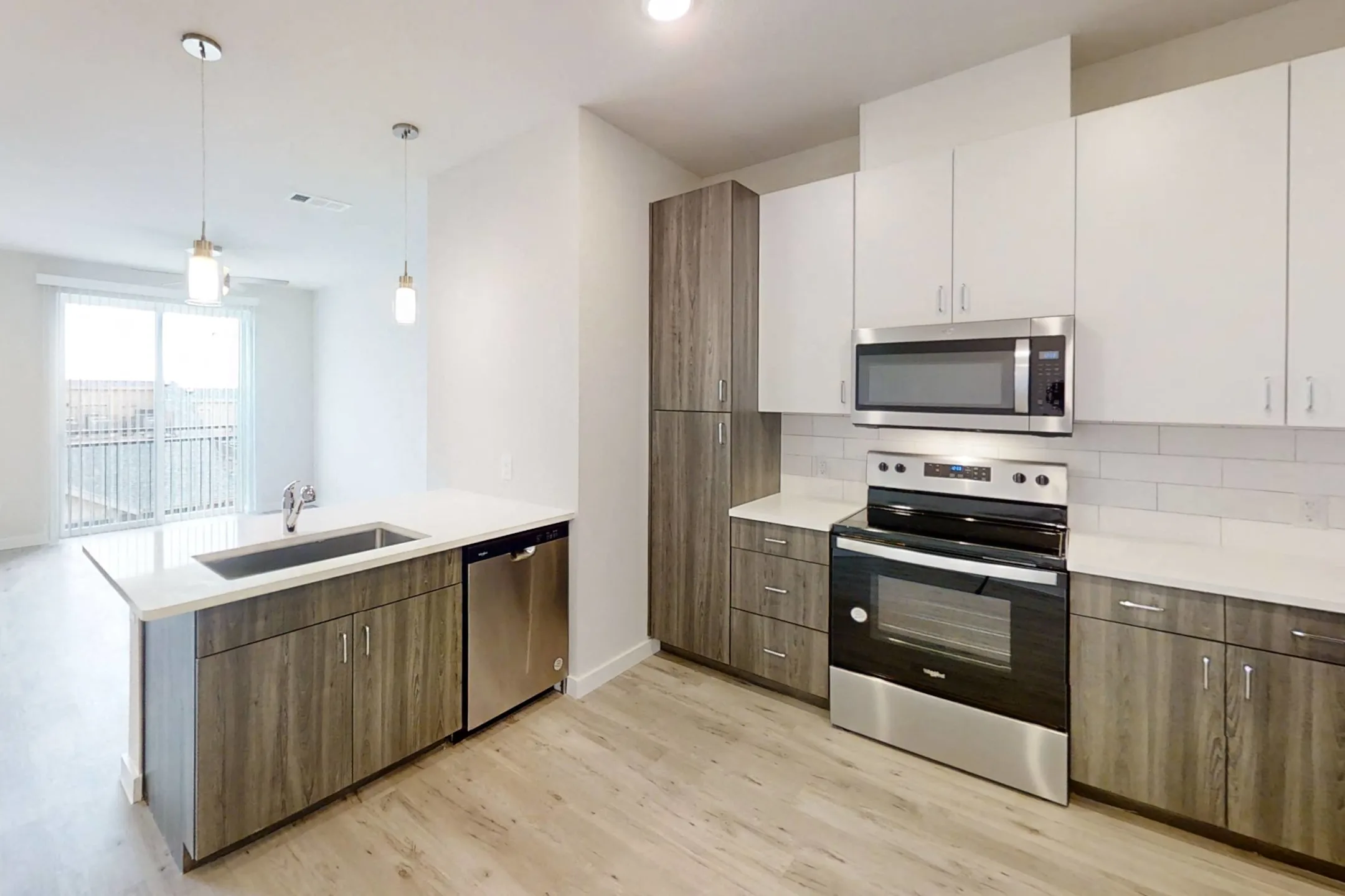 Kitchen - Windsor Park Towers - Austin, TX