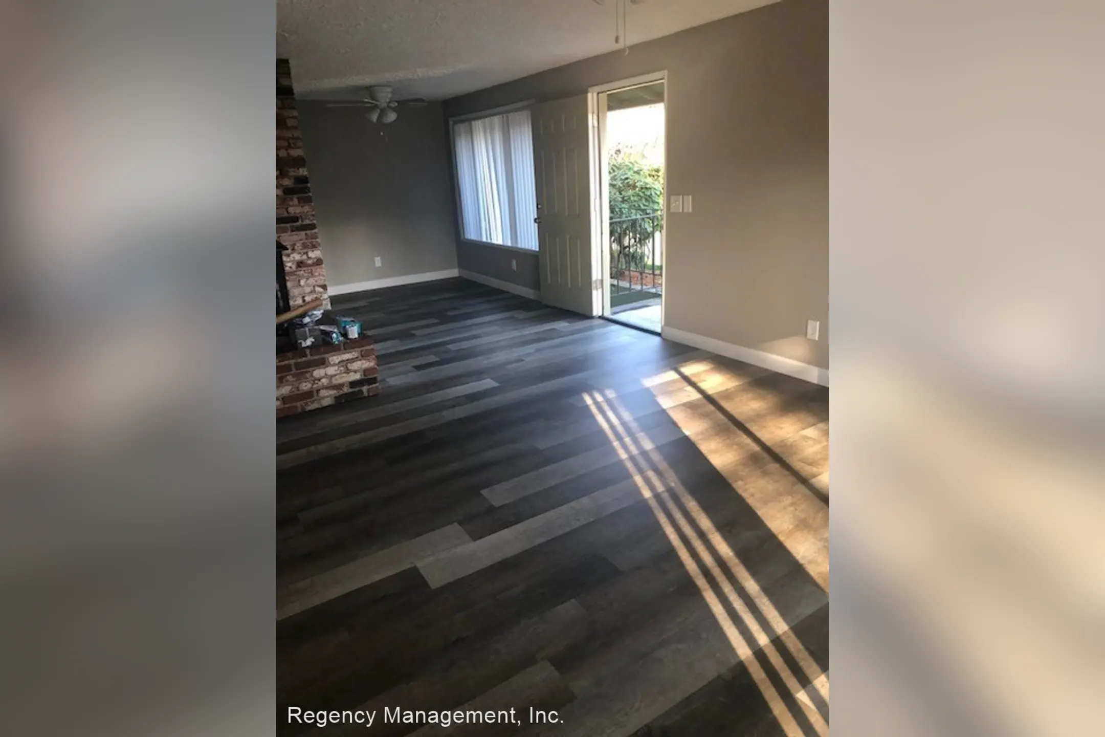 Living Room - 6th Avenue - Beaverton, OR