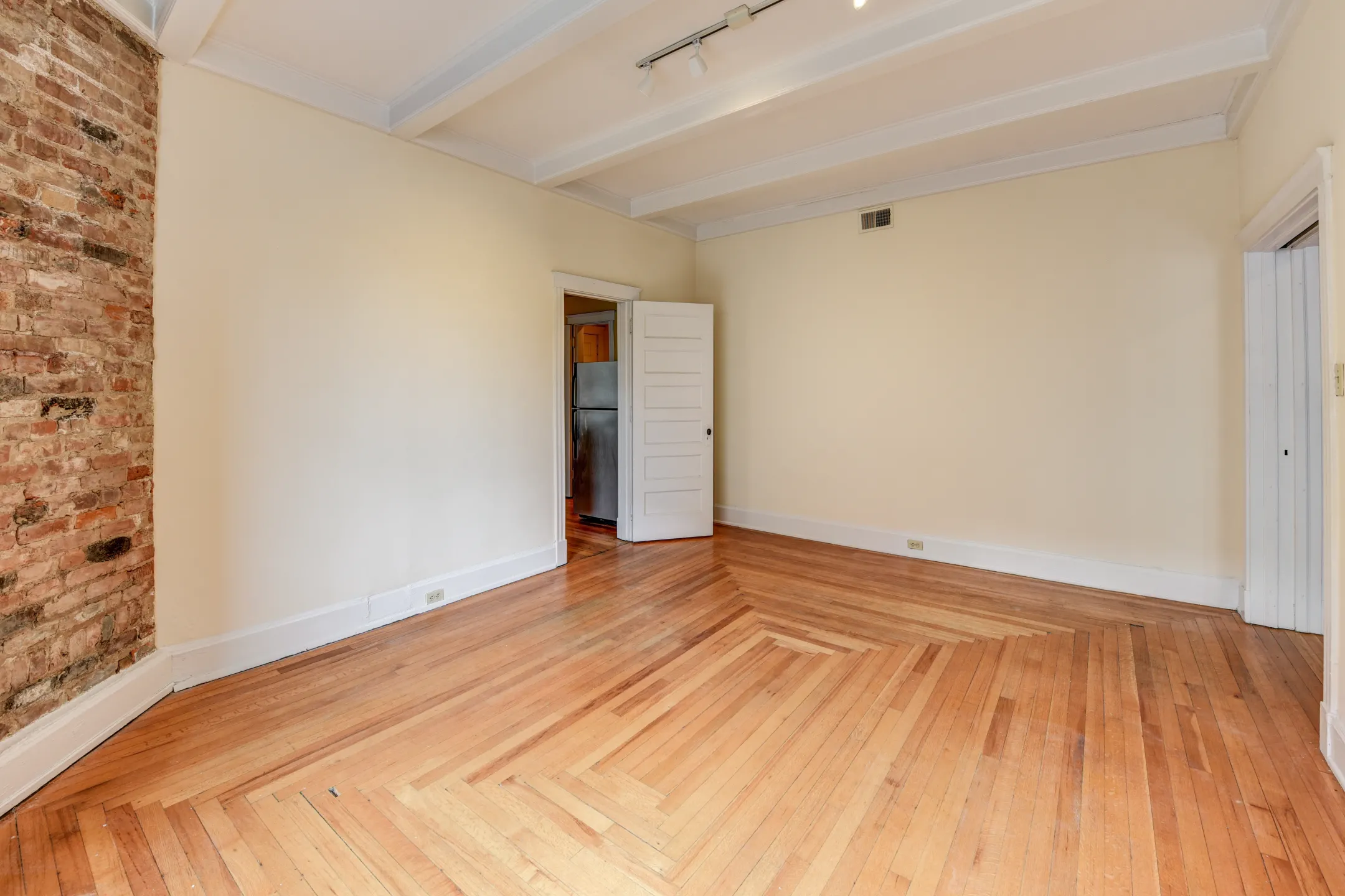 The Clermont Apartments Cincinnati, OH 45206