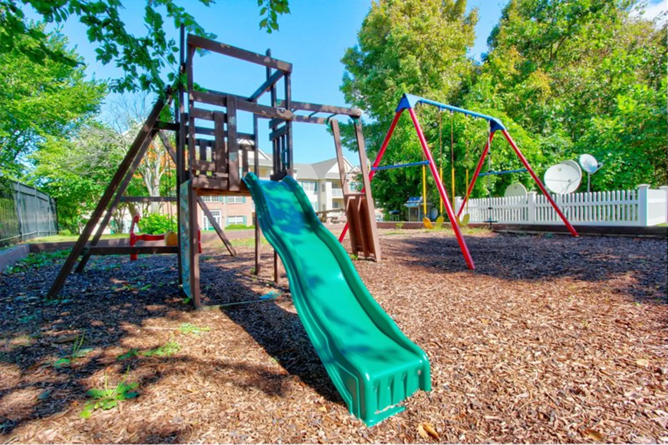 Playground - Aspen Glen - Hamden, CT