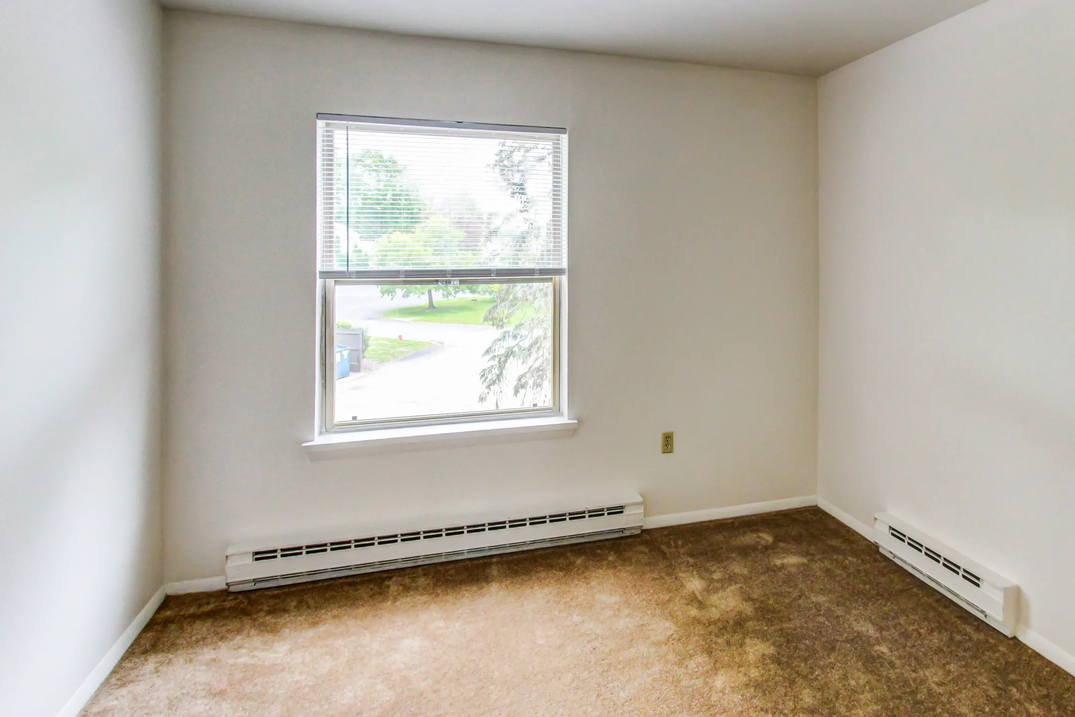 Colonie East Apartments 173 Doorstone Dr Latham, NY Apartments for