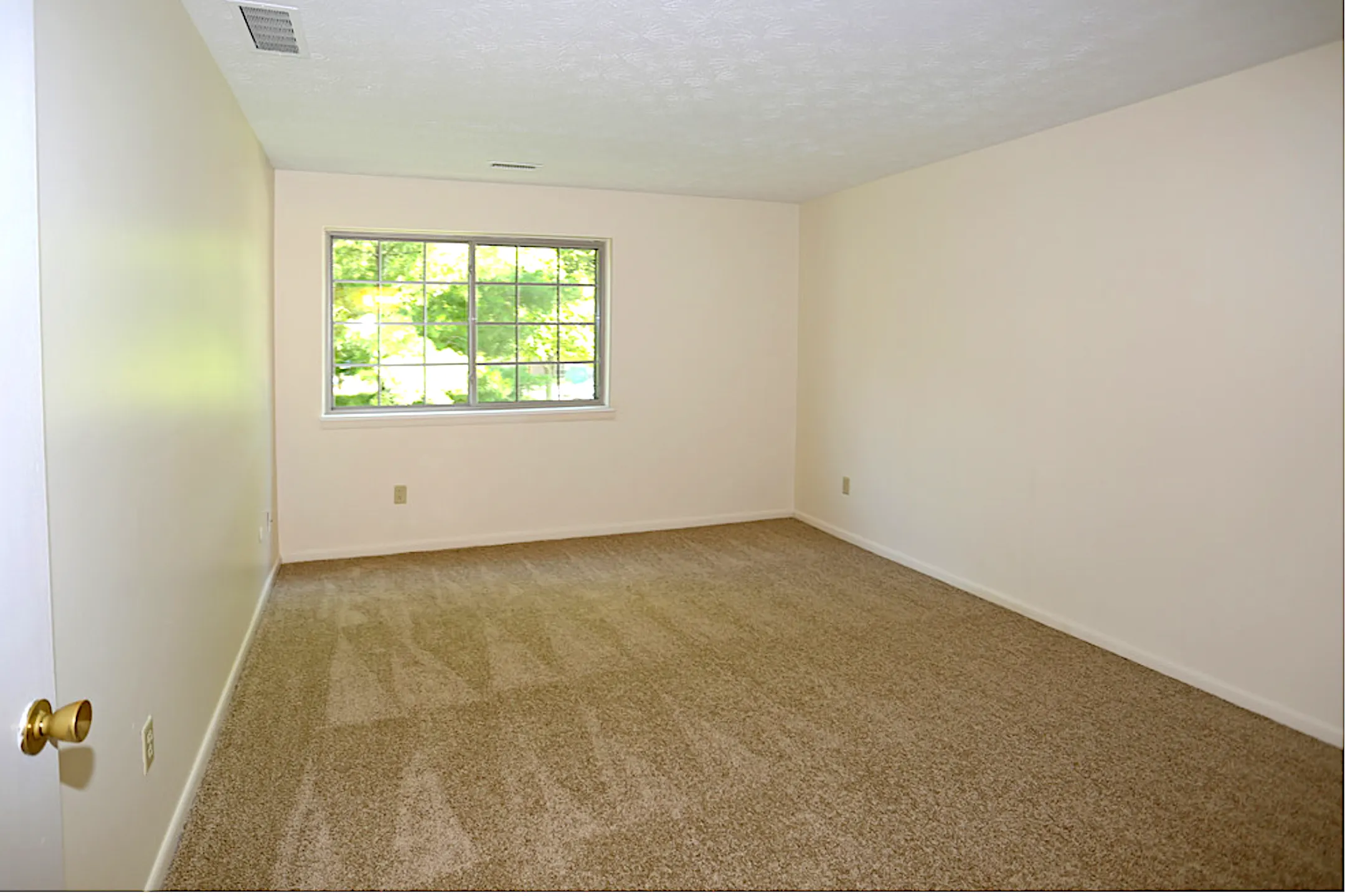 Viking Apartments And Townhomes 1000 Viking Way Brockport, NY