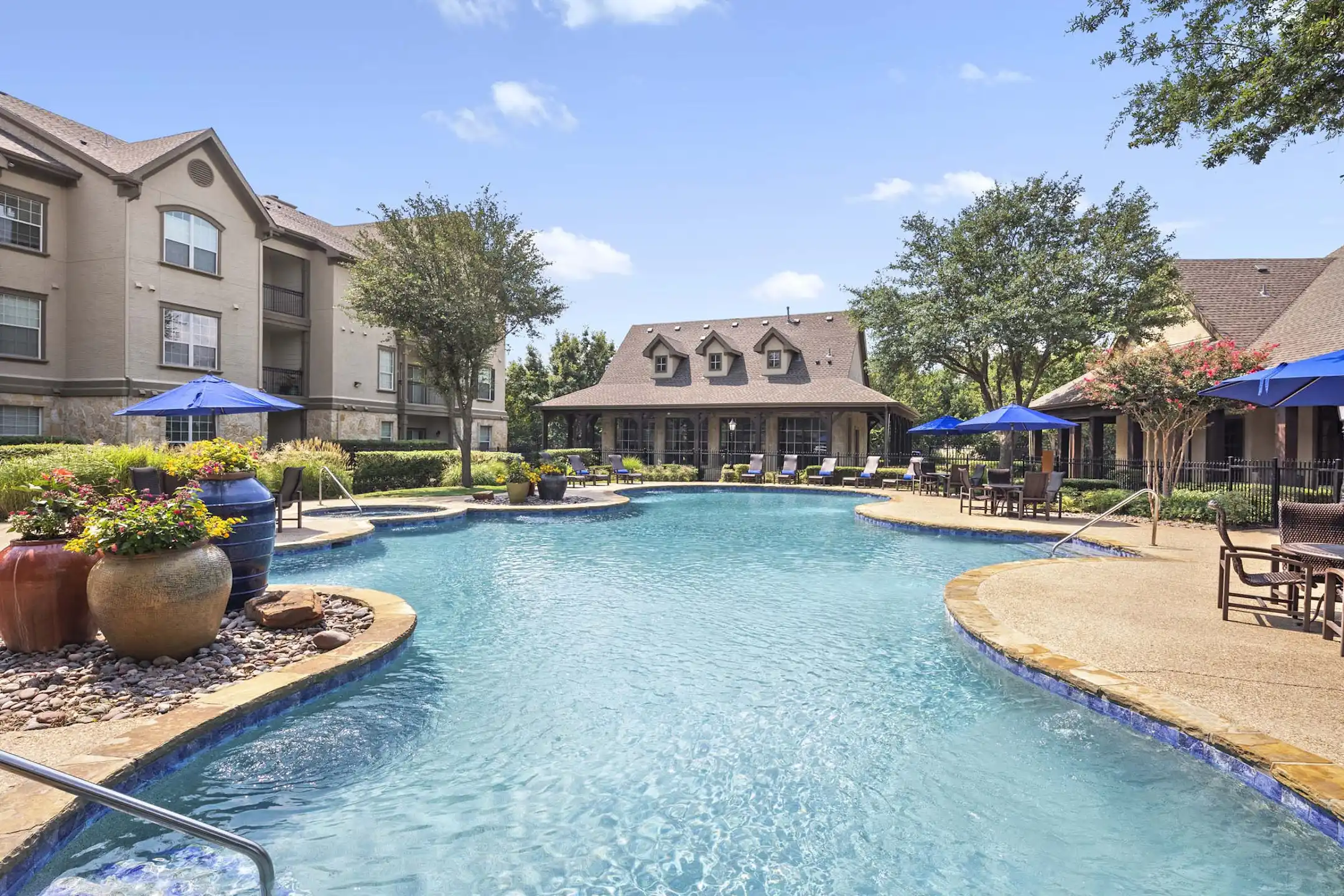 Camden Riverwalk Apartments 3800 Grapevine Mills Pkwy Grapevine, TX