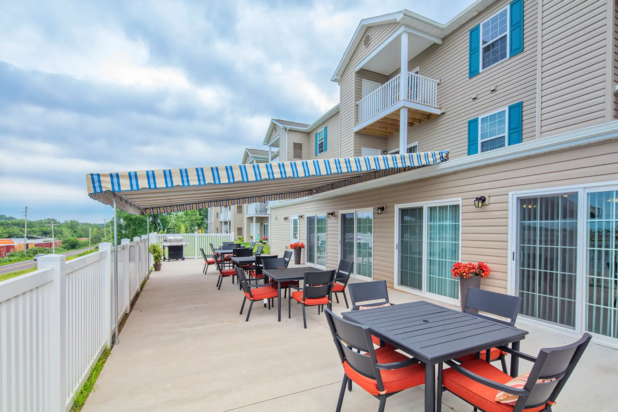 Preston Village Senior Apartments - Louisville, KY
