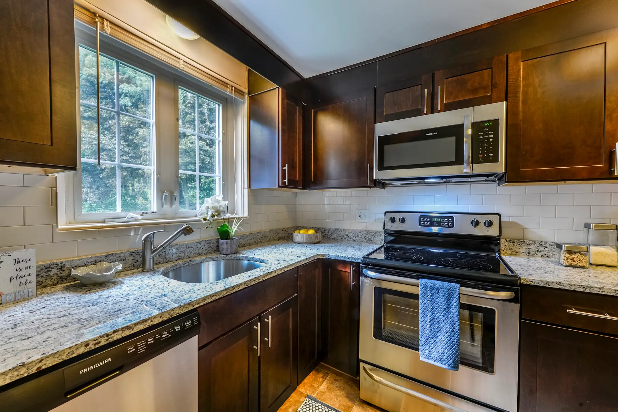 Captain Parker Arms Apartments Lexington, MA 02421