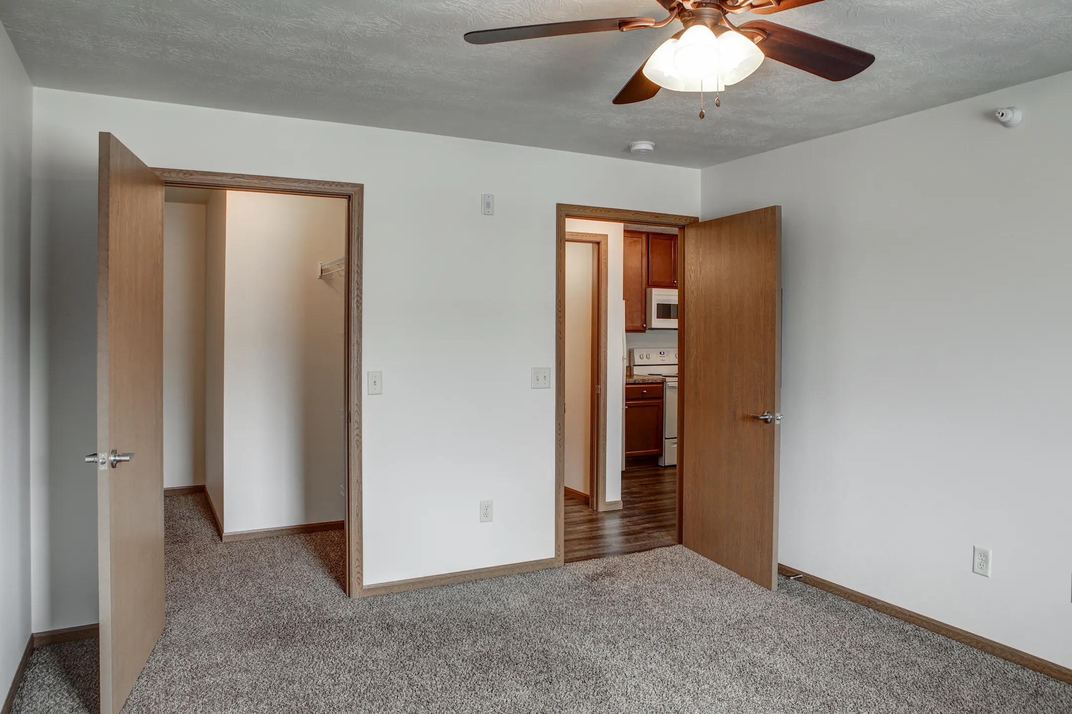 Meadows Apartments Harrisburg, SD 57032