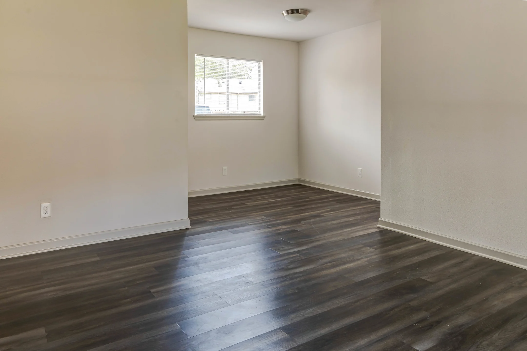 Mosaic Apartments - Beaumont, TX