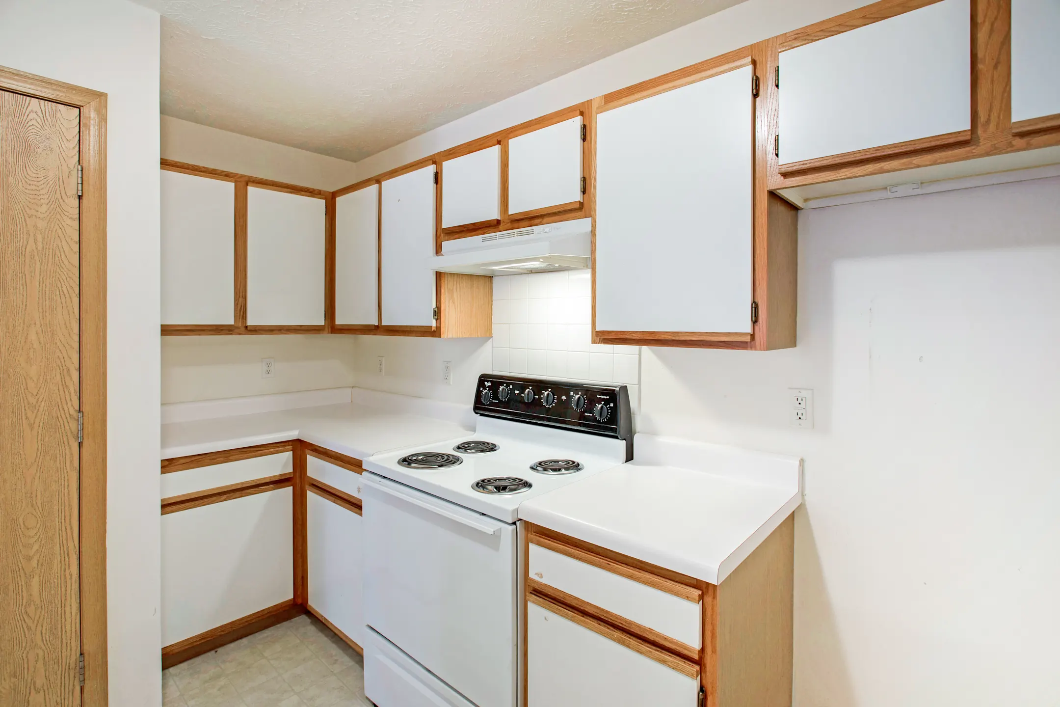 Southcreek Apartments 4318 S Timbercreek Ave Battlefield, MO for