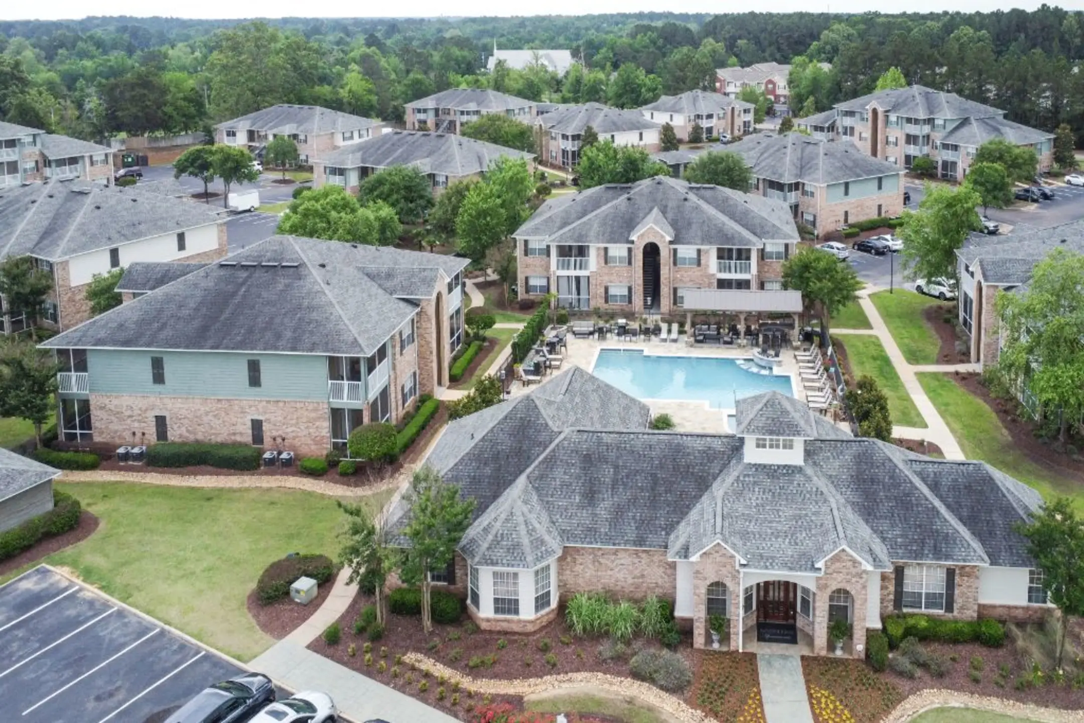 ASHFORD PLACE APARTMENTS 5201 Lakeland Blvd Flowood, MS Apartments