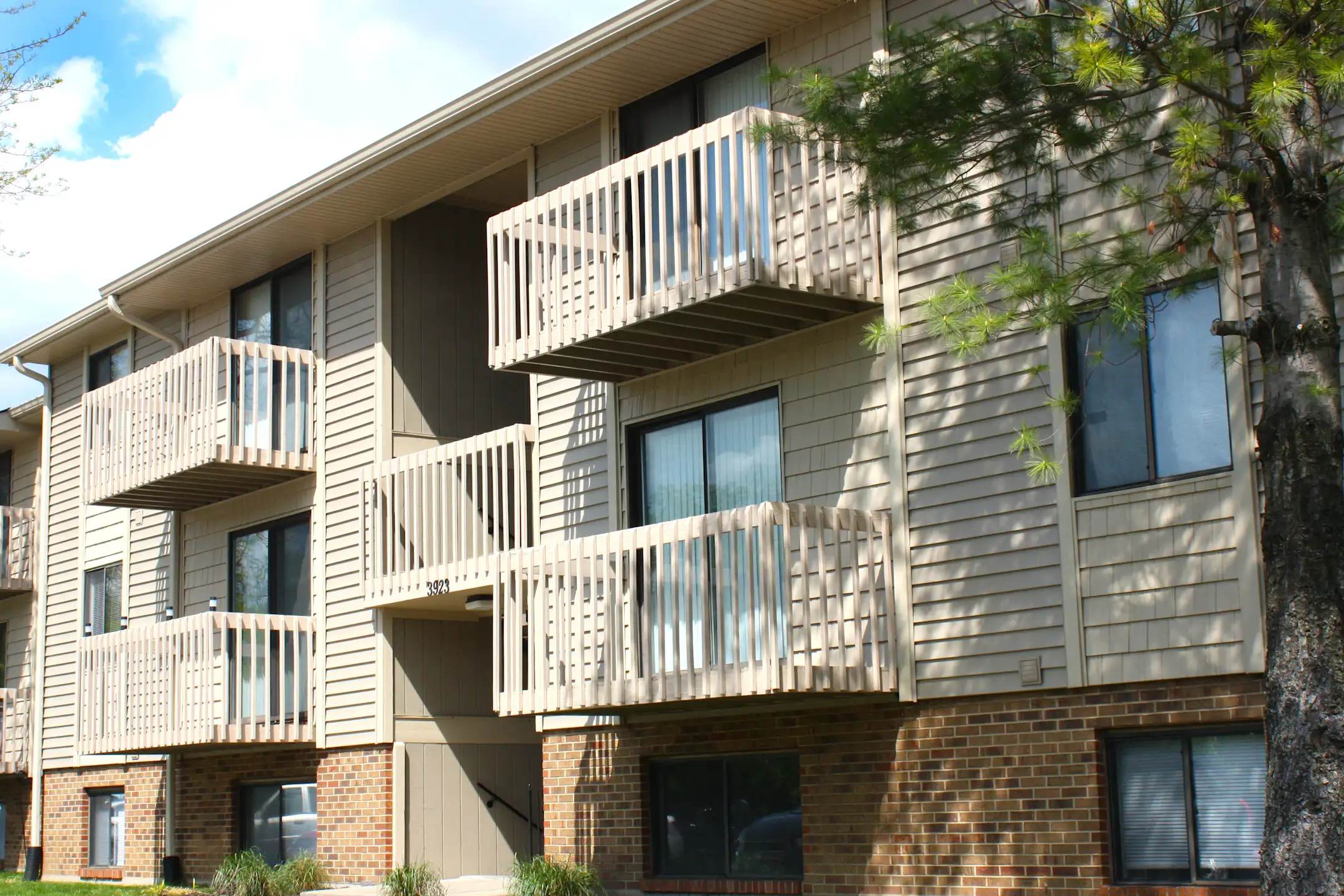 Forest Creek Apartments 3929 Bonita Dr Middletown, OH Apartments